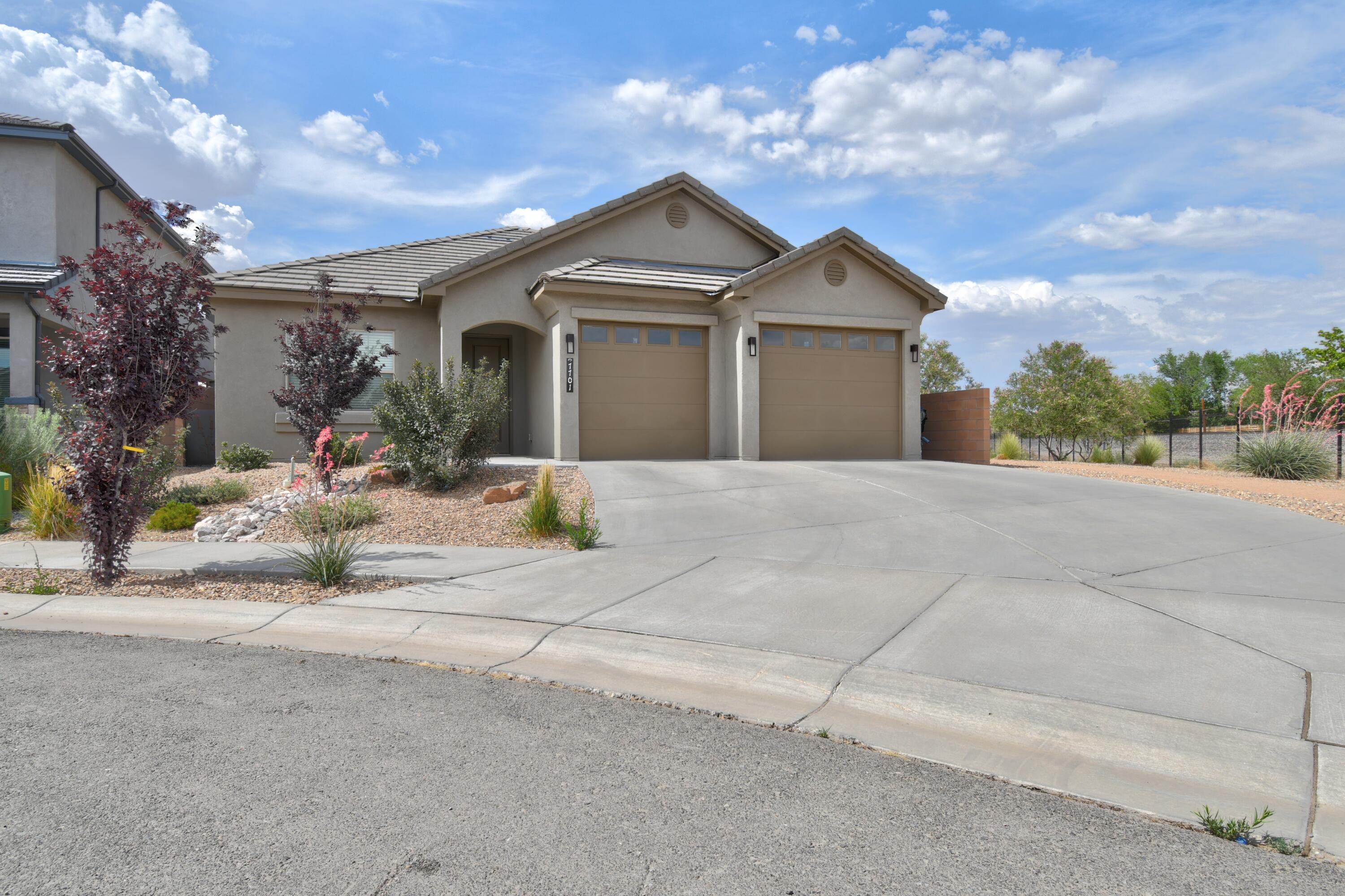7701 Majesty Court NW, Albuquerque, NM 87107