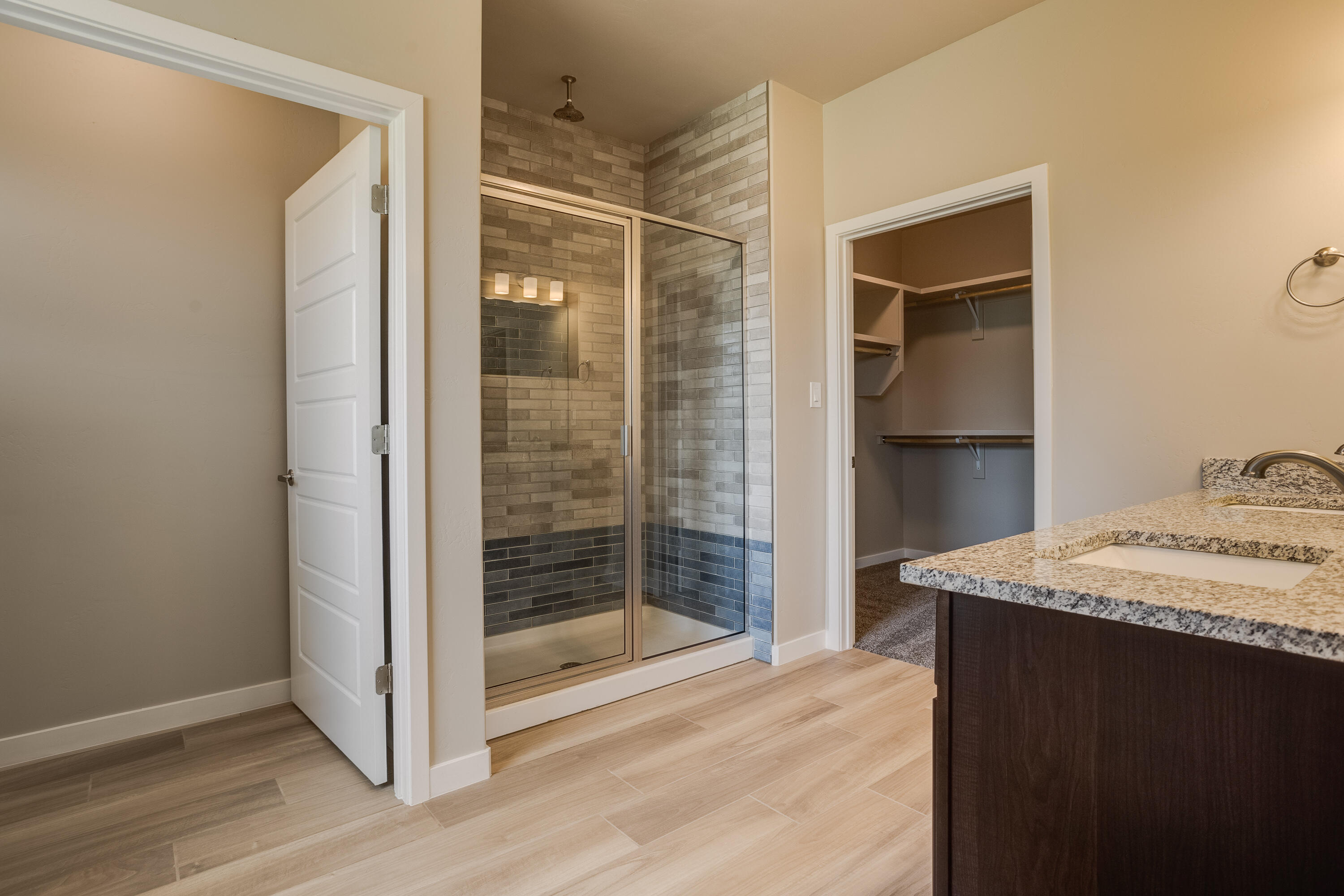 Photo 11 — 7701 Majesty Court NW