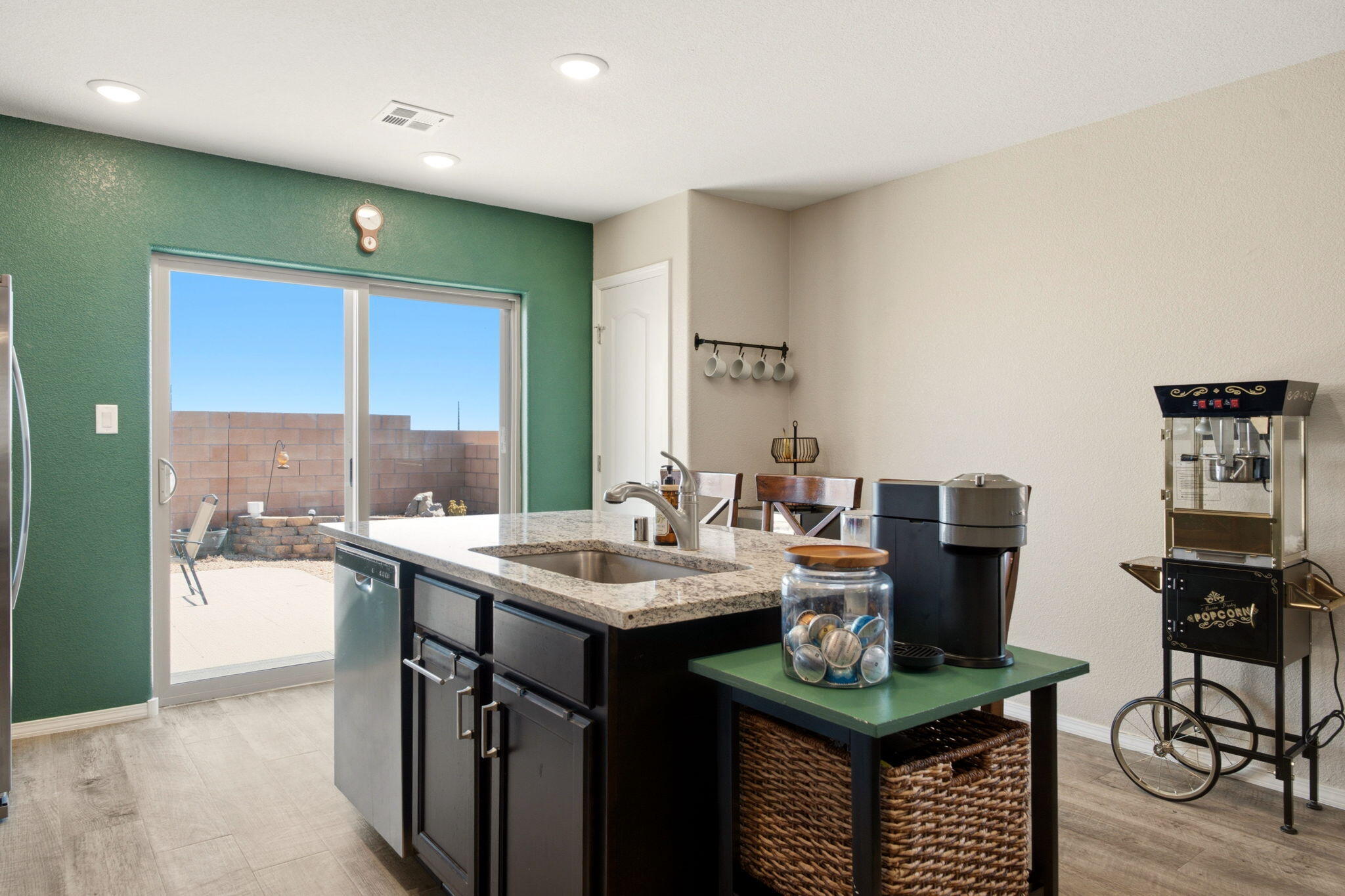 Photo 19 — 3852 Hernandez Street SW