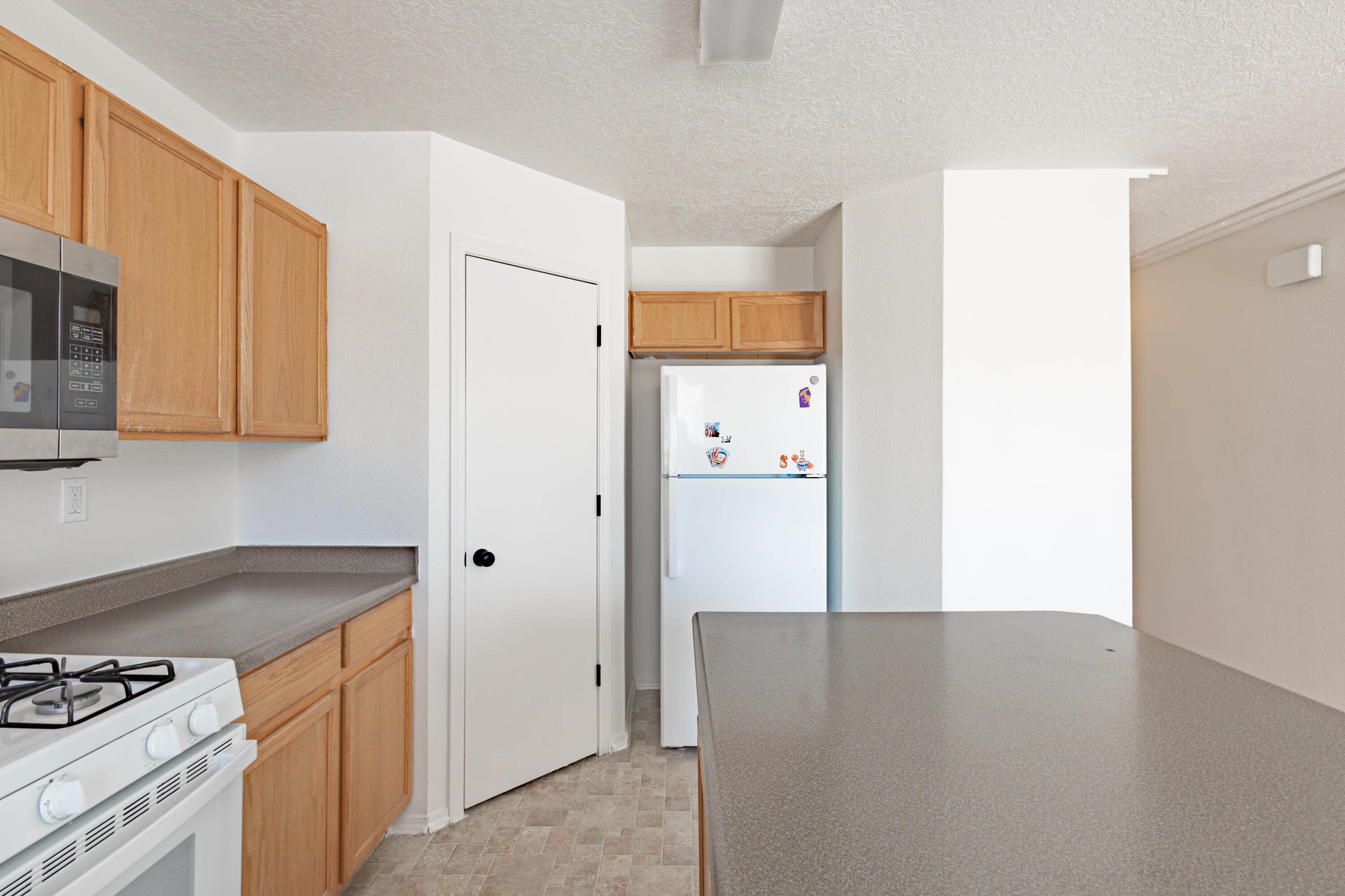 Photo 20 — 709 Noah Avenue SW