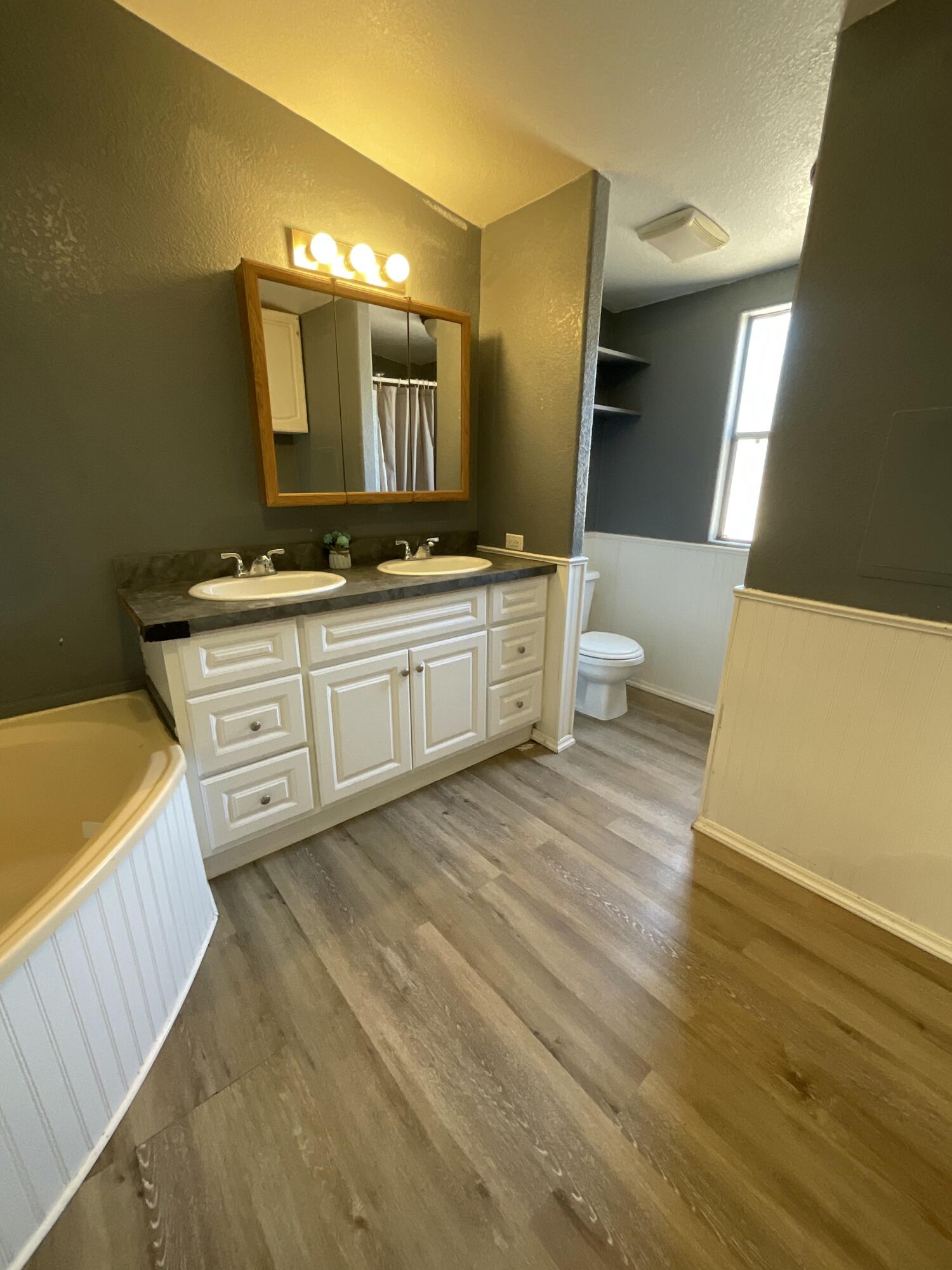Photo 7 — 192 Cedar Lane Lane