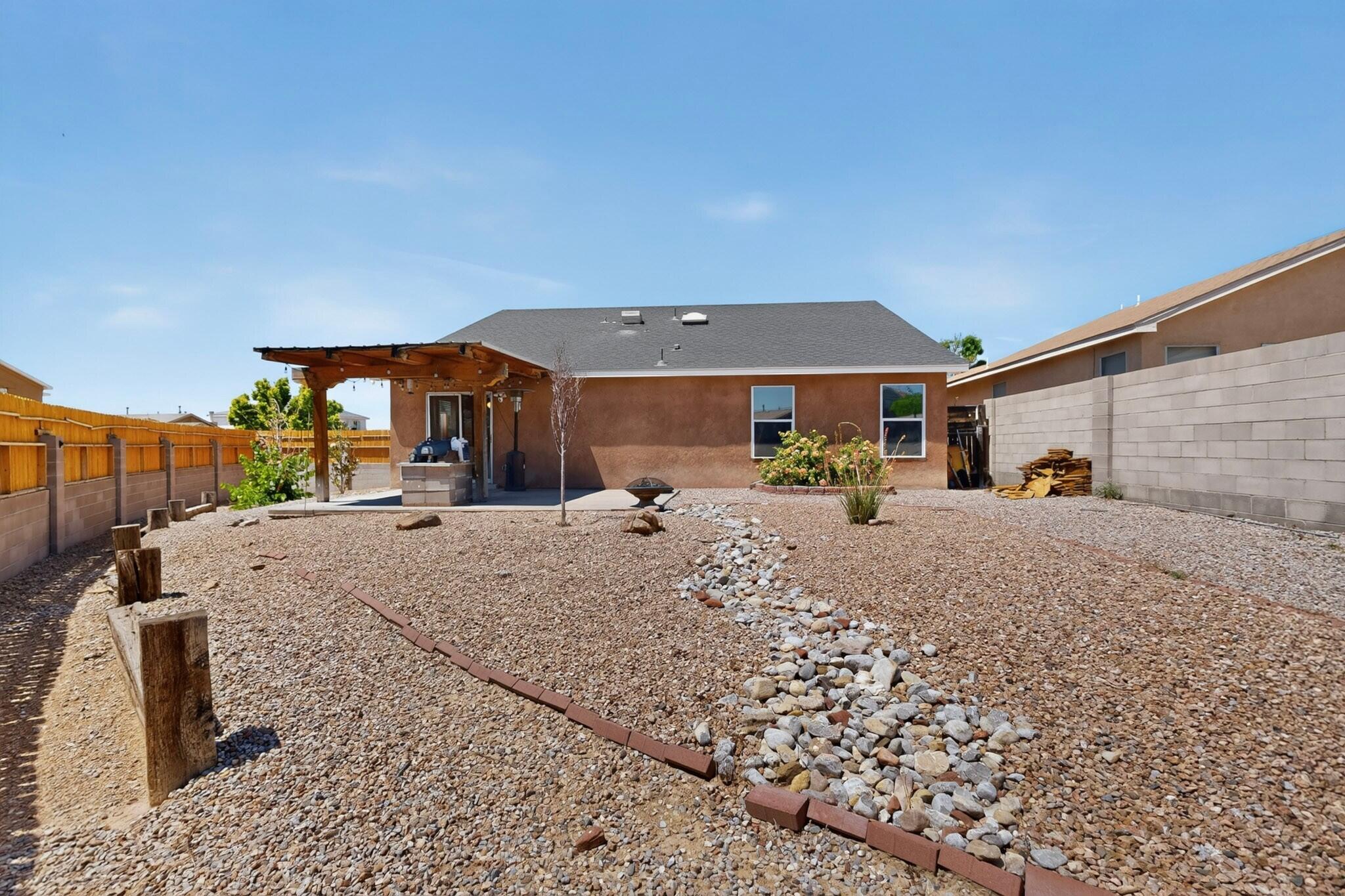 Photo 14 — 10700 Pinon Park Court NW