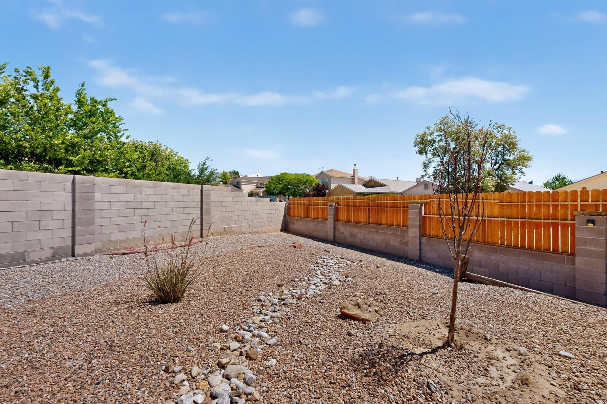 Photo 11 — 10700 Pinon Park Court NW
