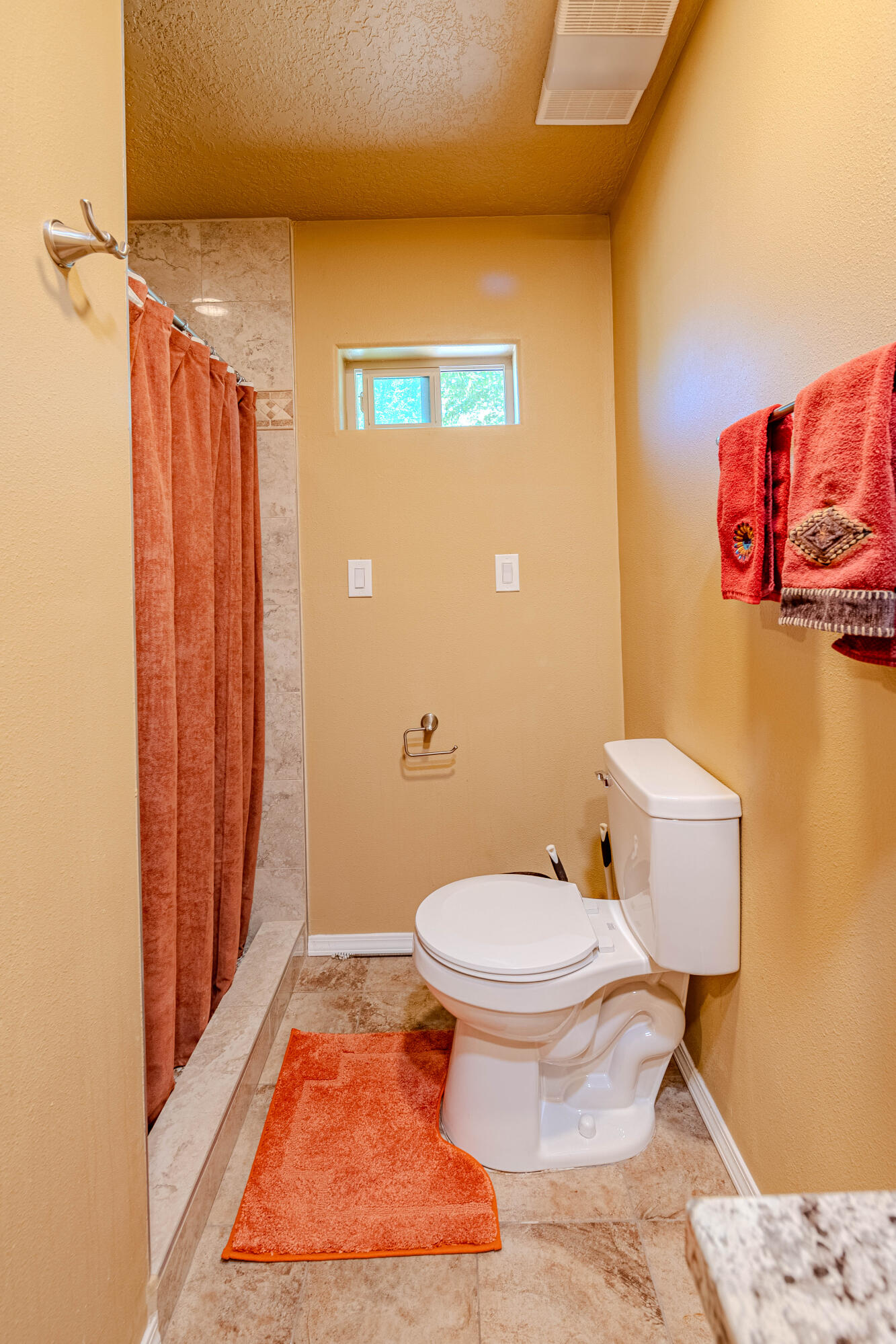 Photo 11 — 1808 Bryn Mawr Drive NE