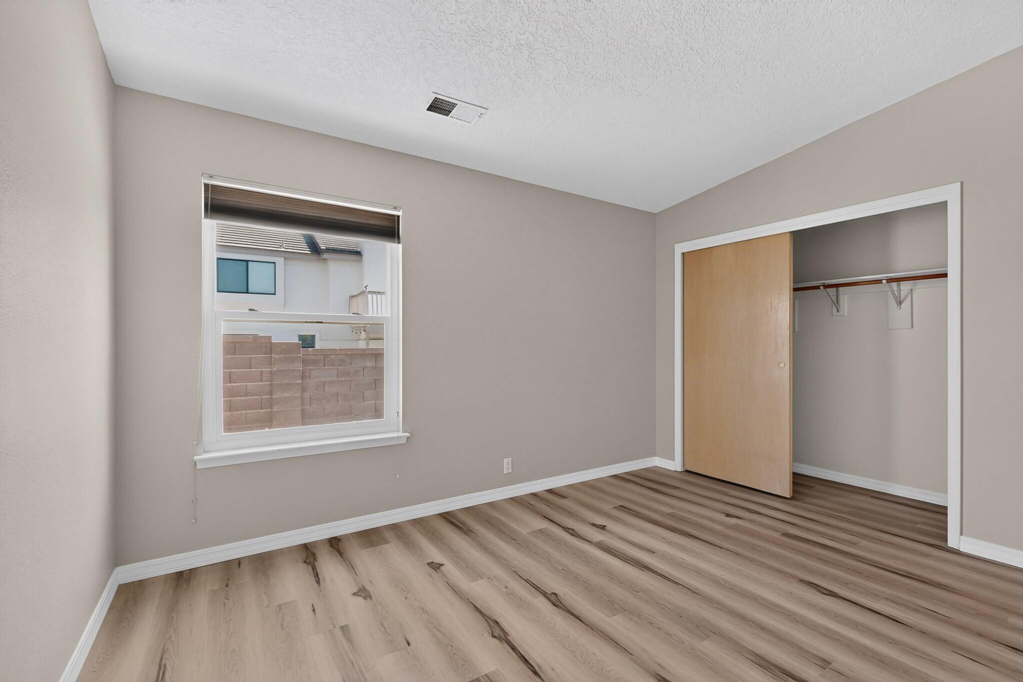 Photo 15 — 7804 Oakland Avenue NE