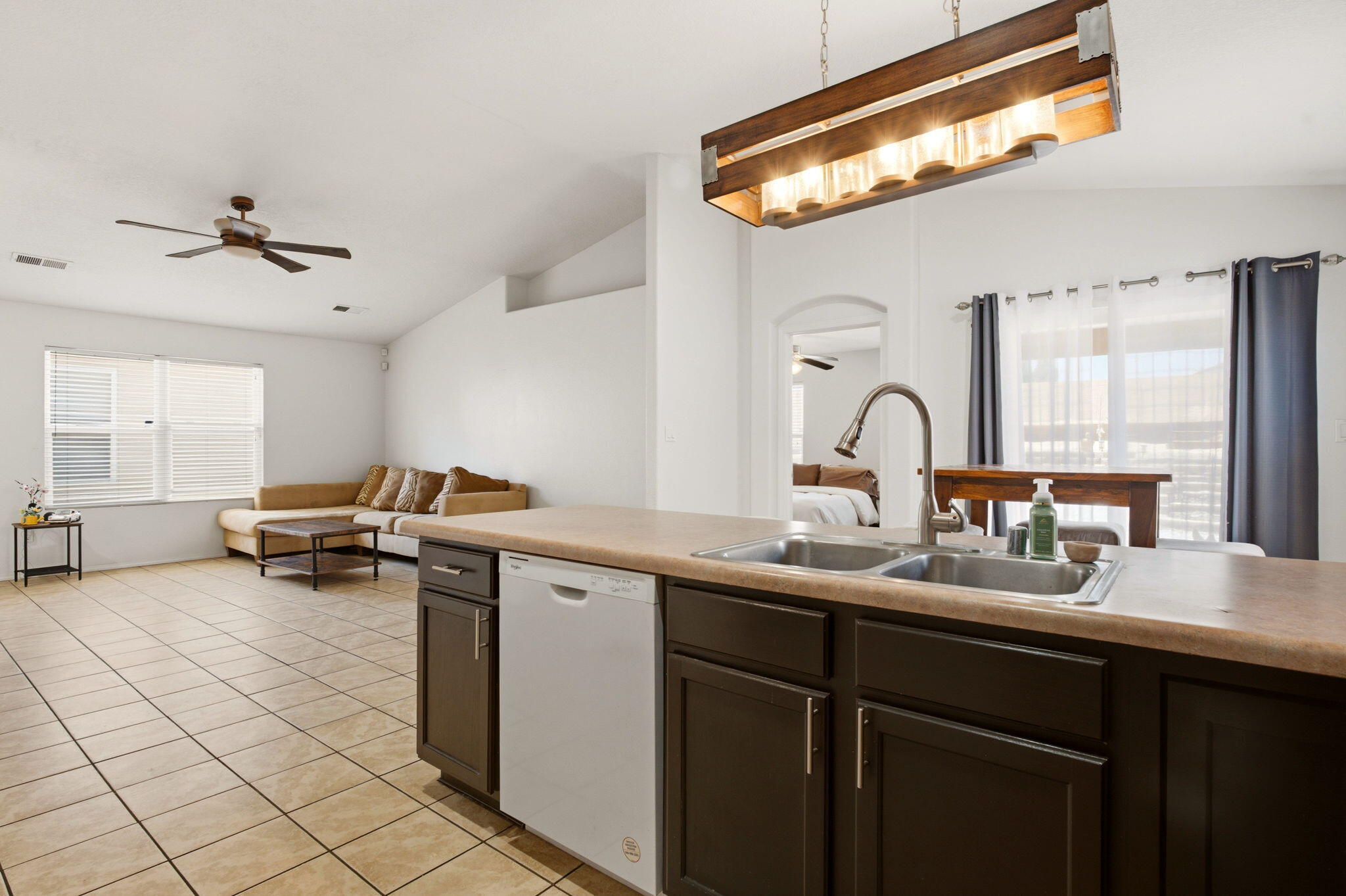 Photo 10 — 1819 Cielo Oeste Place NW