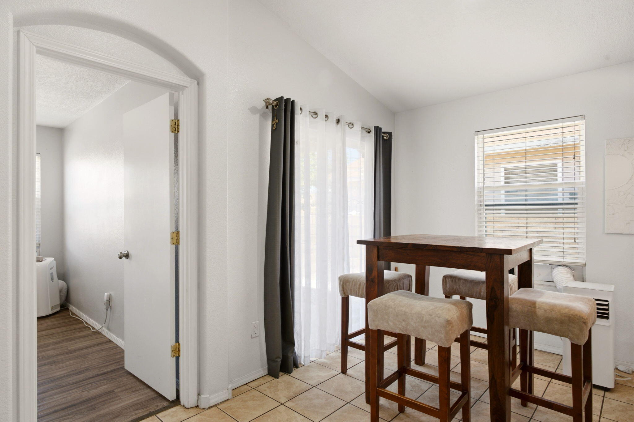 Photo 11 — 1819 Cielo Oeste Place NW