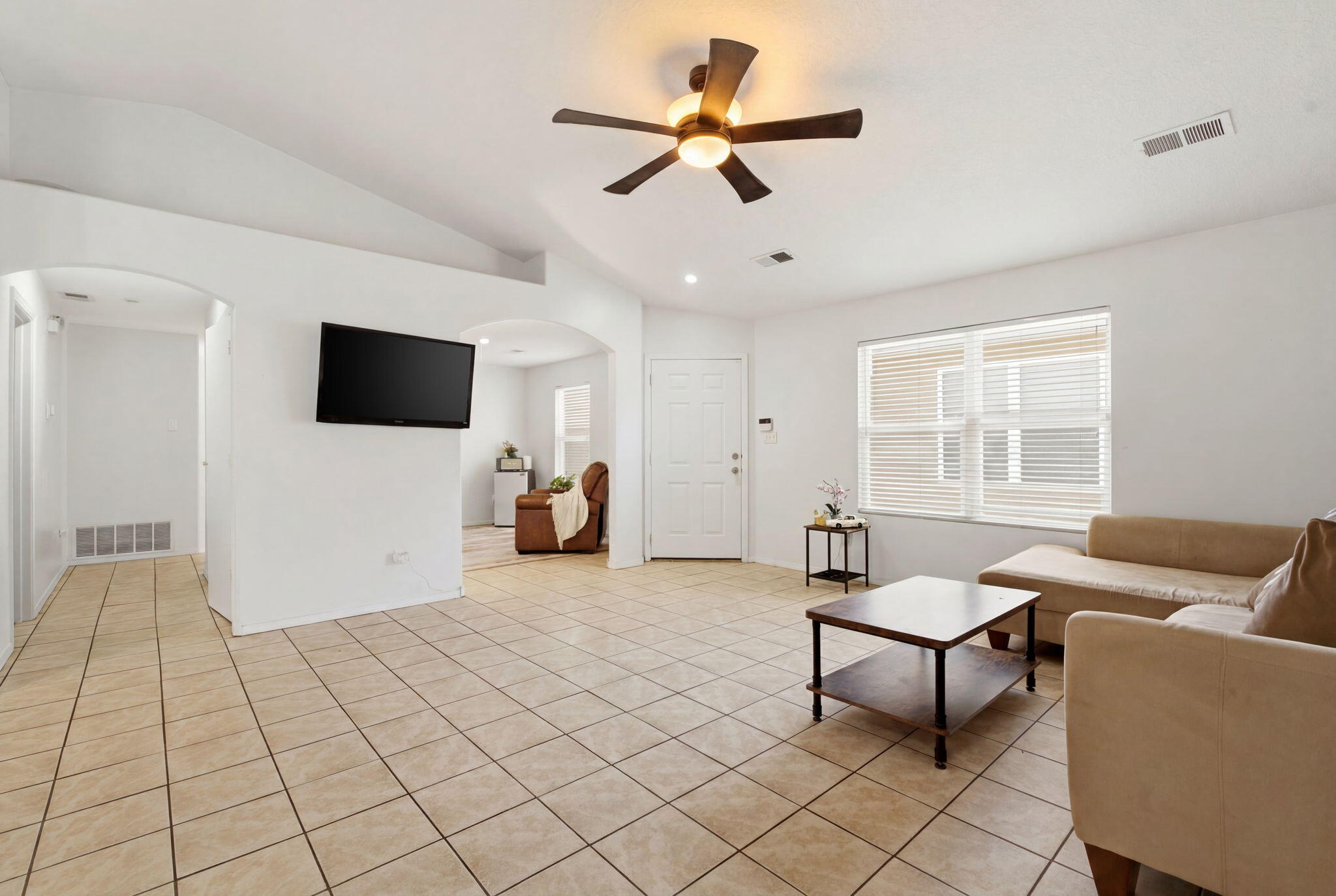 Photo 6 — 1819 Cielo Oeste Place NW