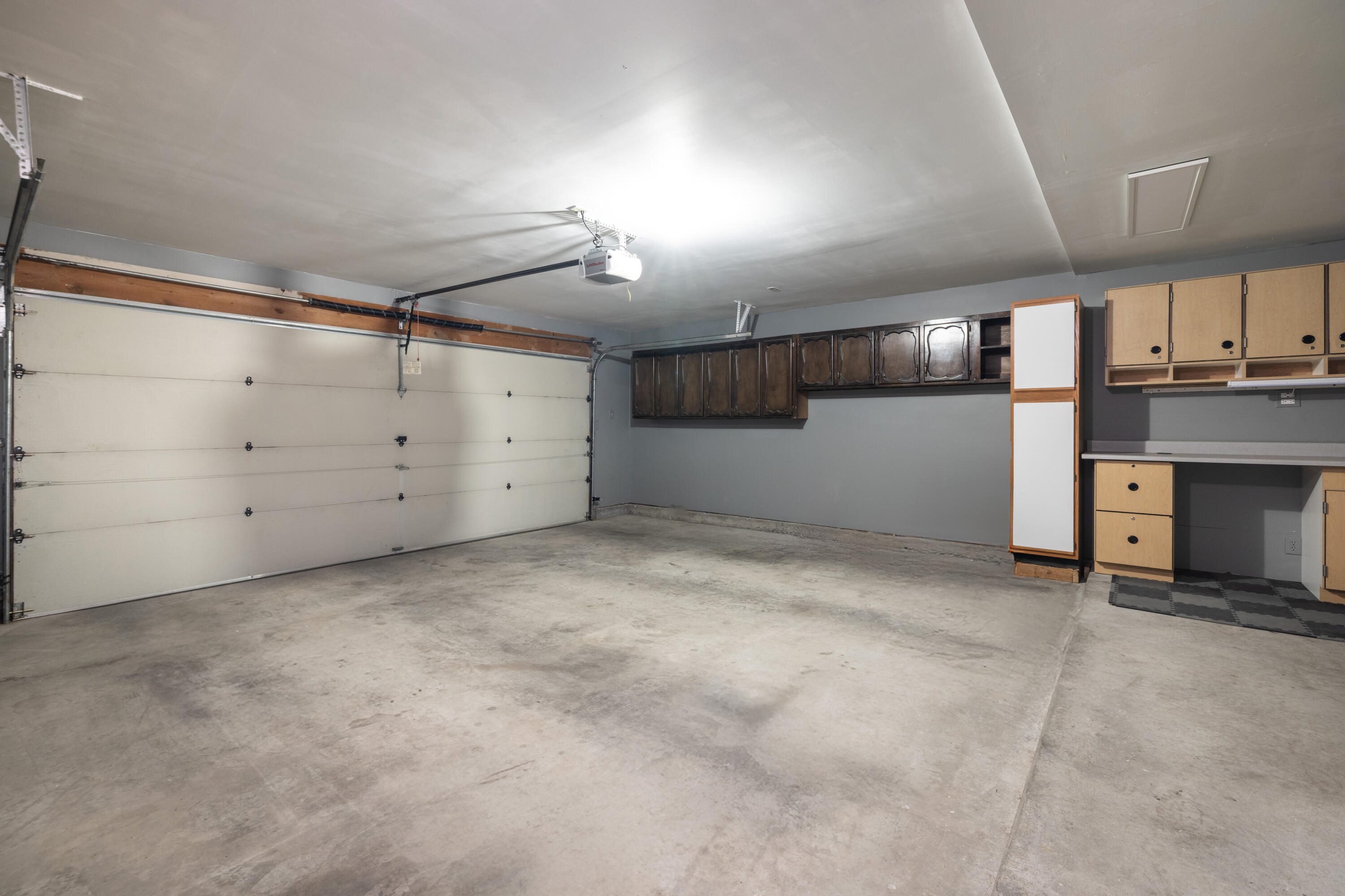 Photo 10 — 308 Prestige Way NE