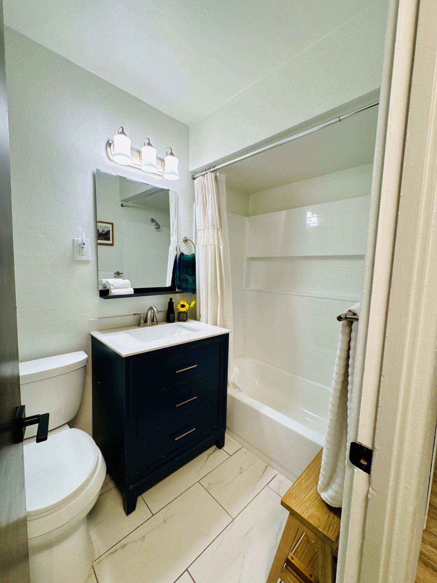 Photo 7 — 1620 Parsifal Street NE