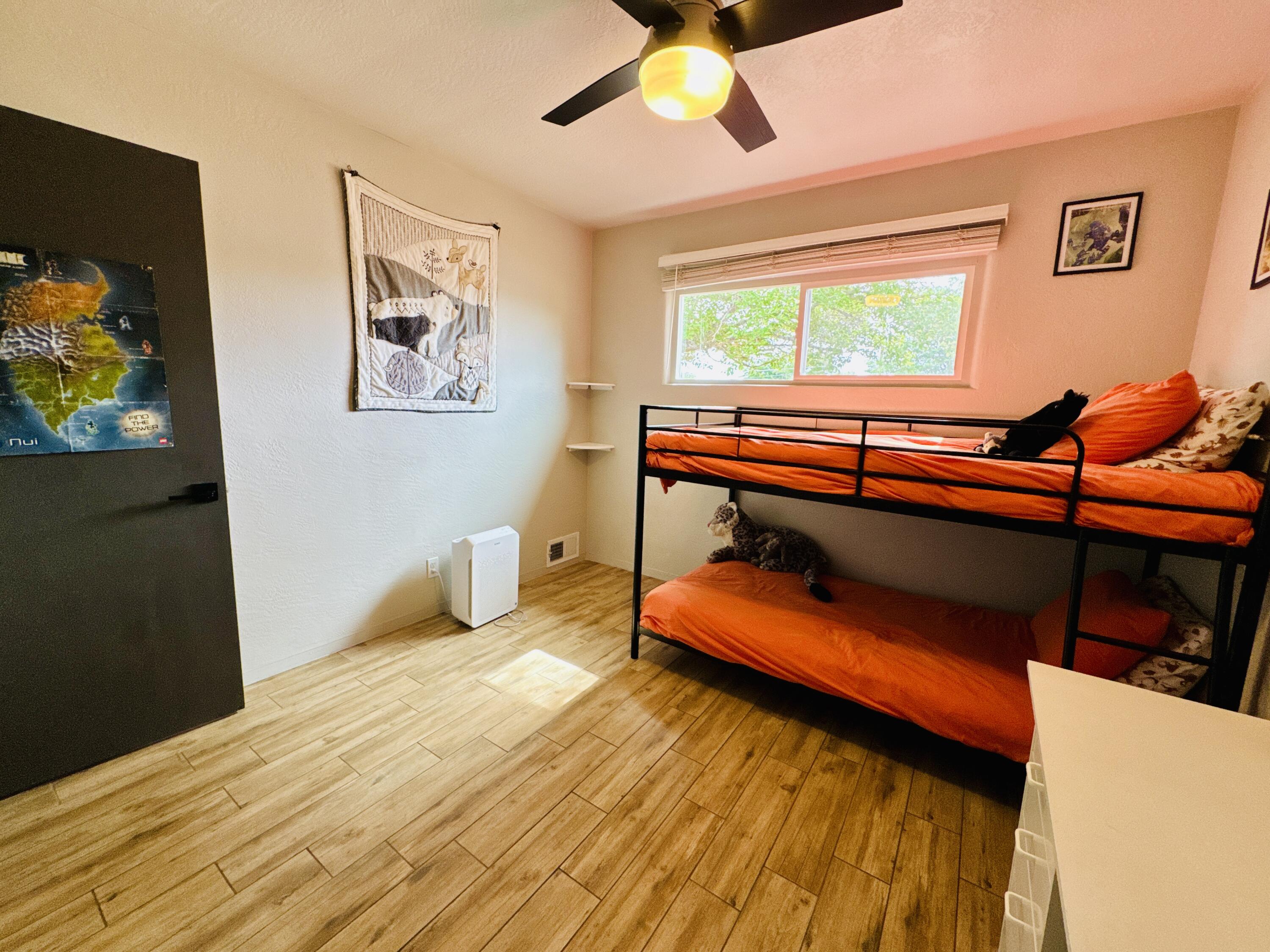 Photo 16 — 1620 Parsifal Street NE