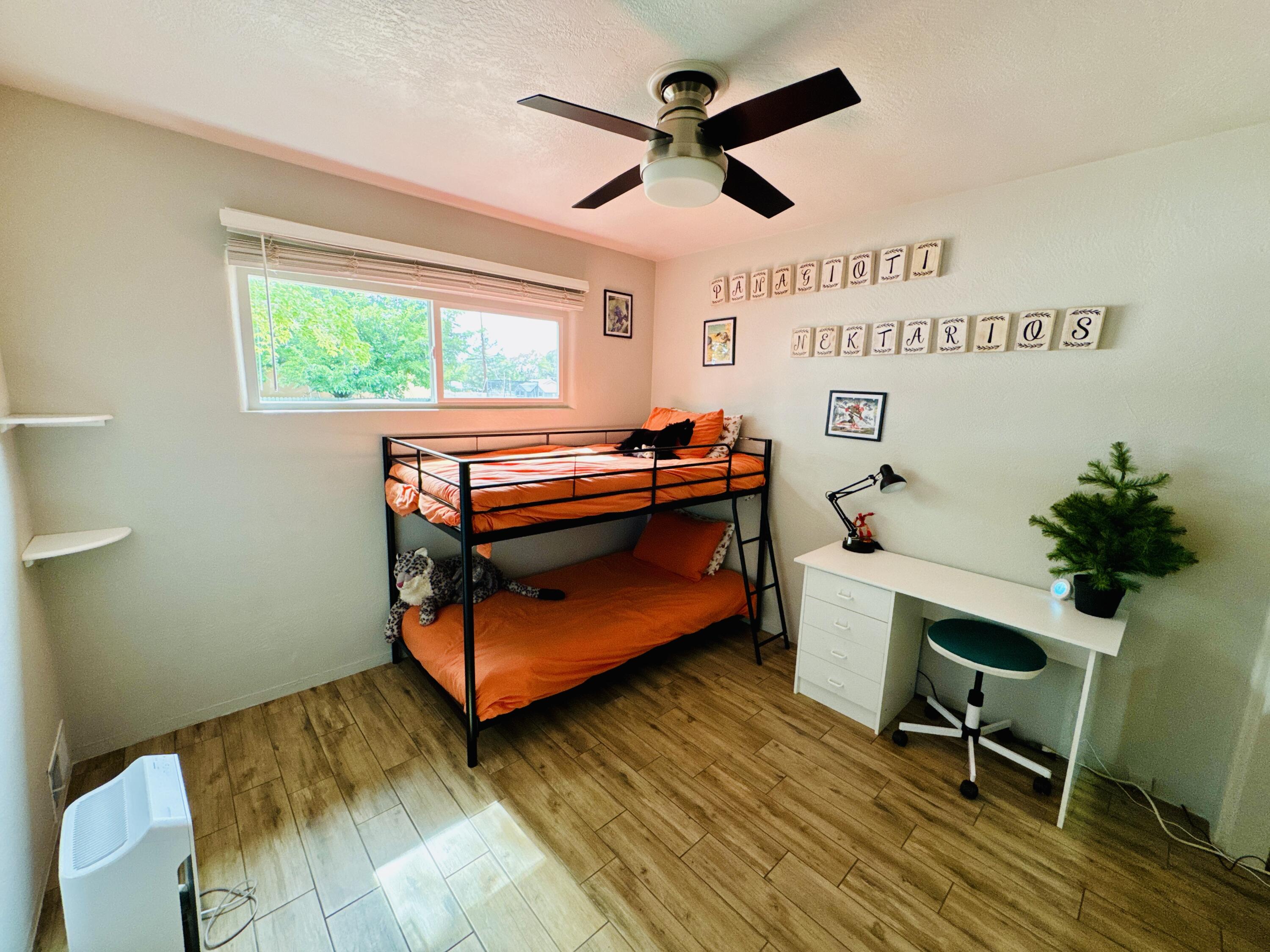 Photo 17 — 1620 Parsifal Street NE