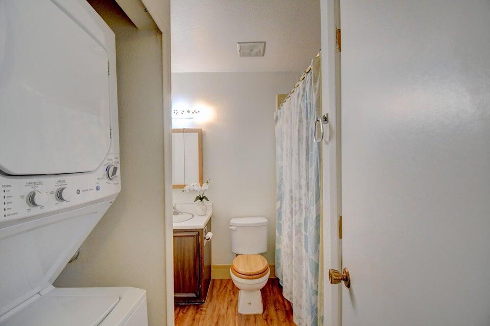 Photo 15 — 931 Country Club Drive SE J