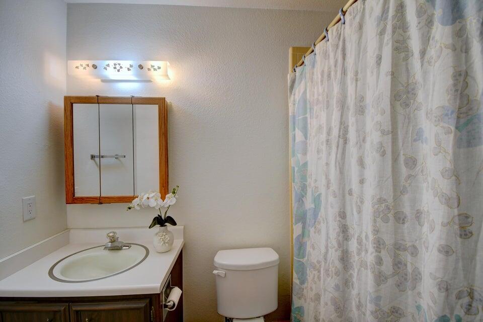 Photo 2 — 931 Country Club Drive SE J