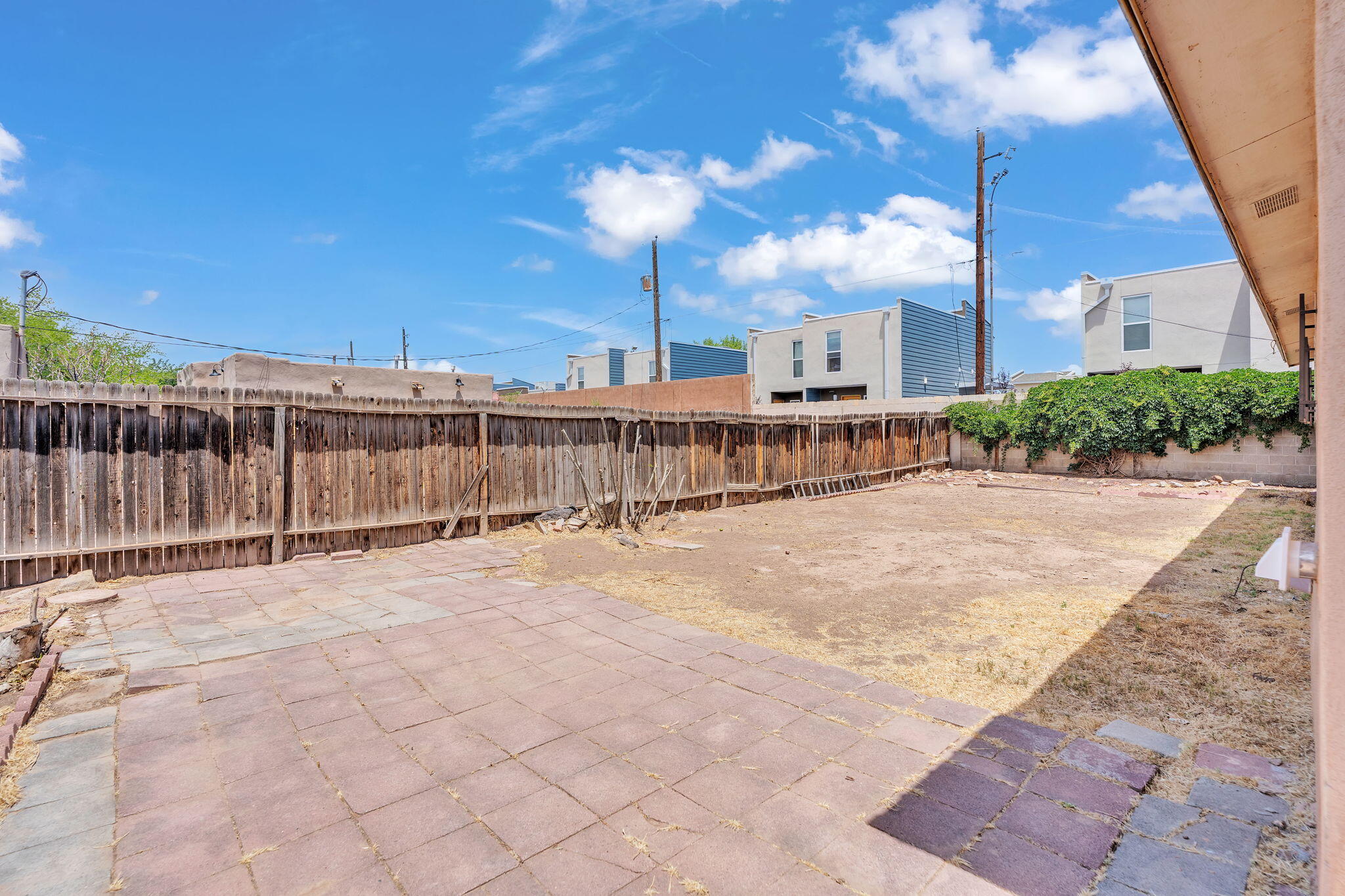 Photo 11 — 5909 Lora Court NW