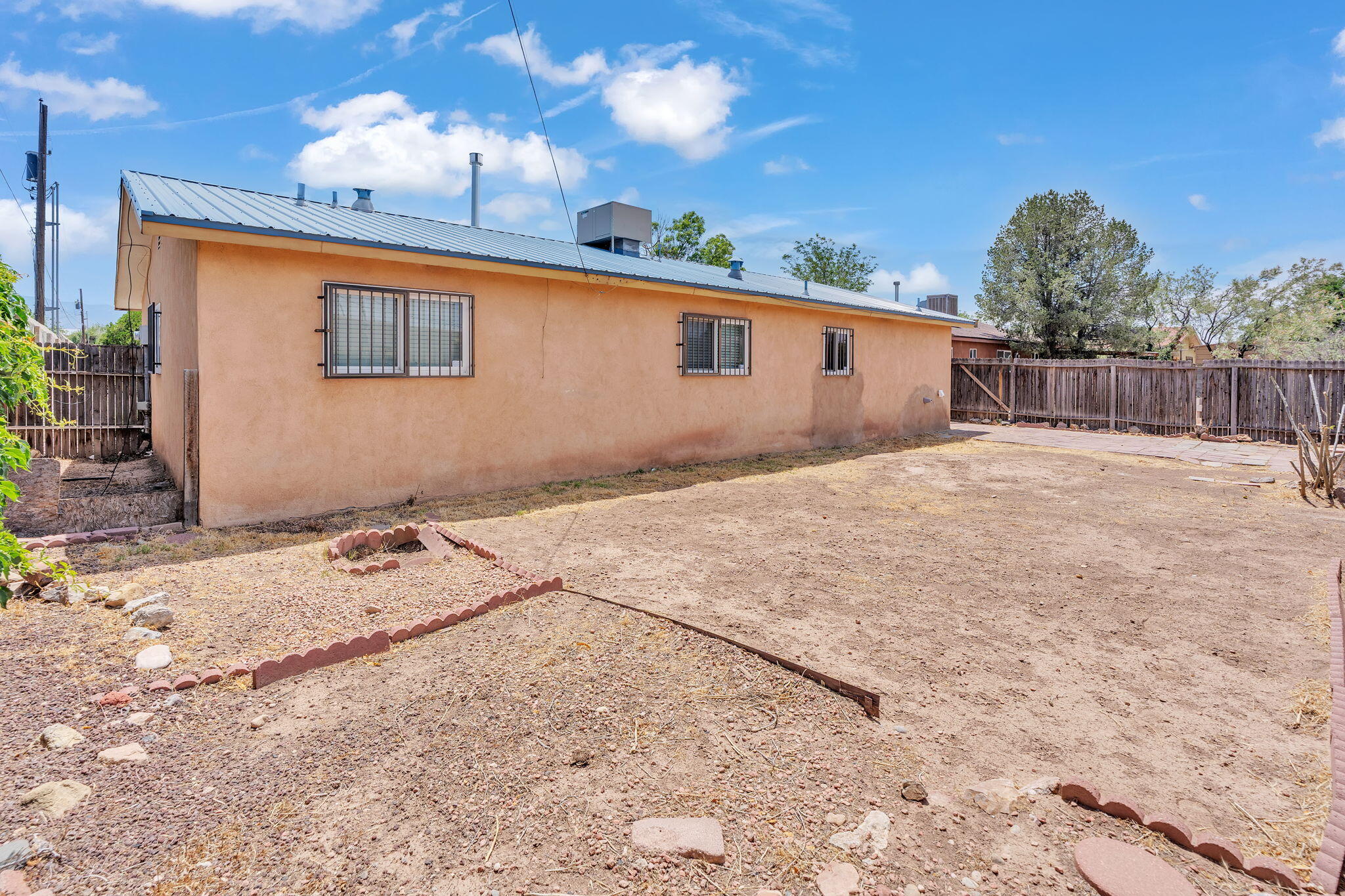 Photo 13 — 5909 Lora Court NW