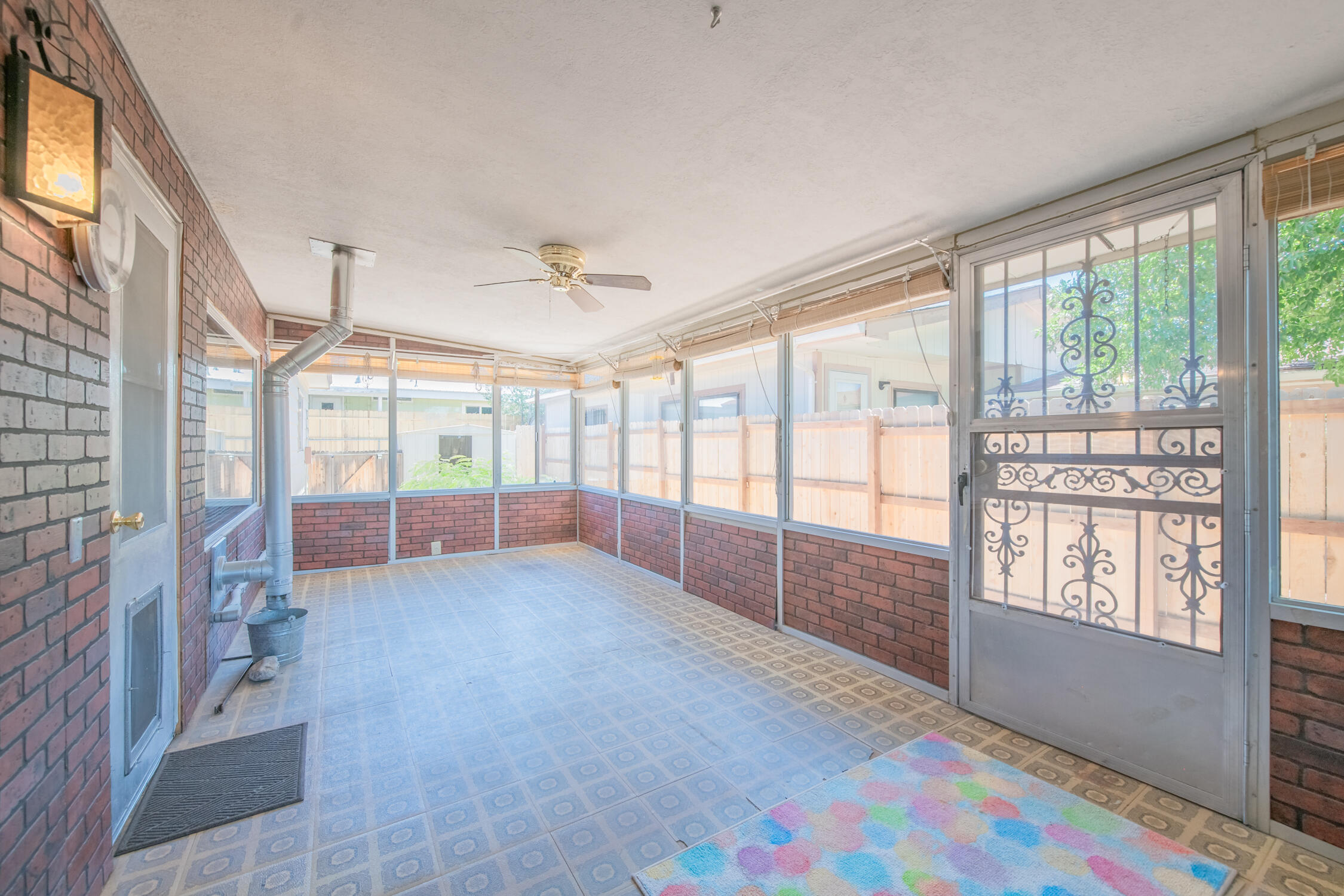 Photo 18 — 8532 Creek Street NE