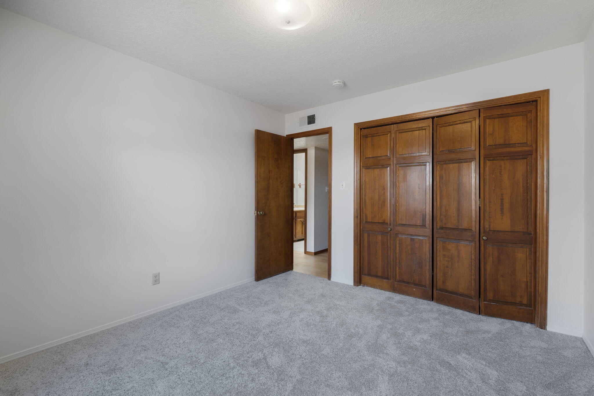 Photo 16 — 9909 Fostoria Road NE
