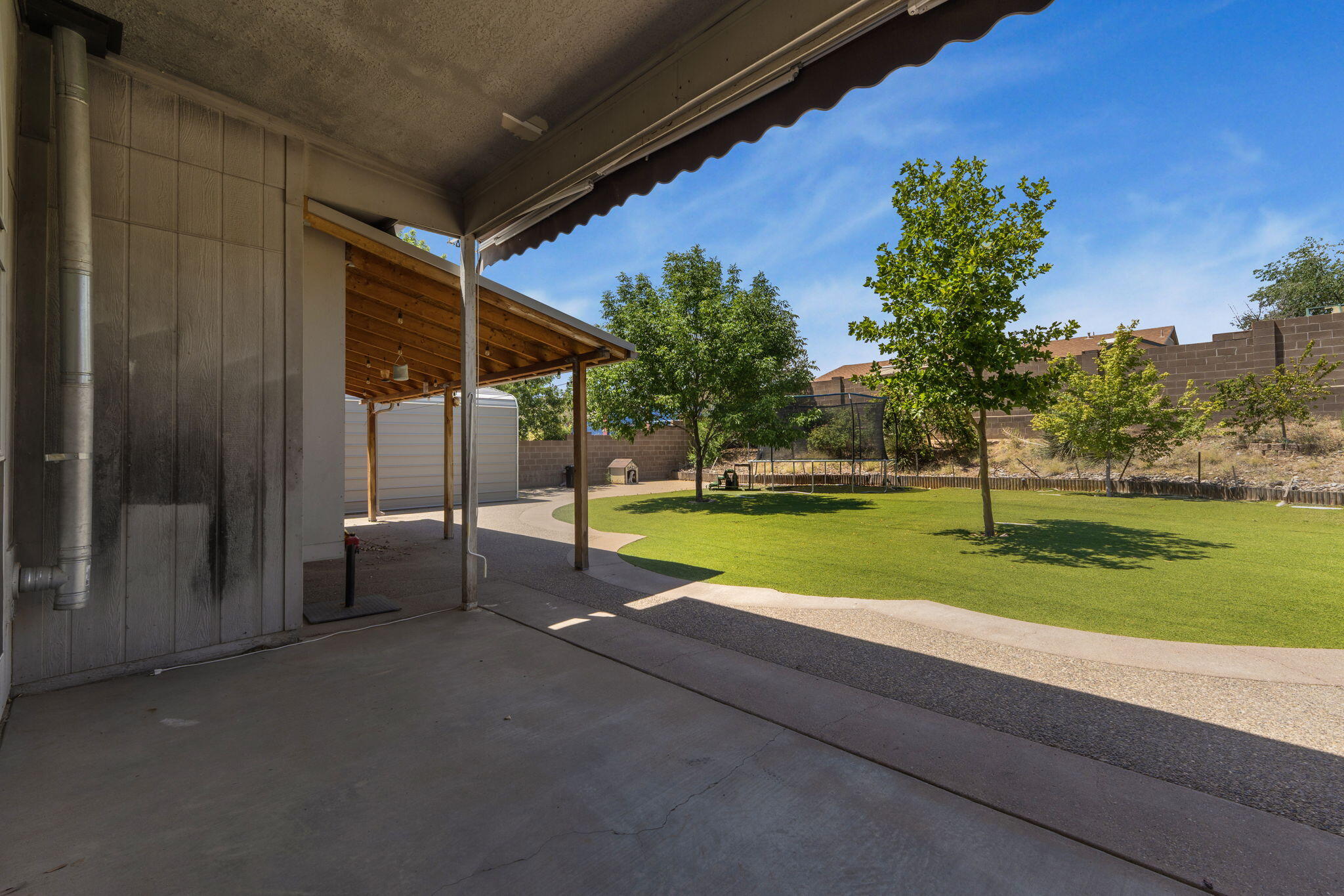 Photo 16 — 2595 Diamond Peak Drive NE