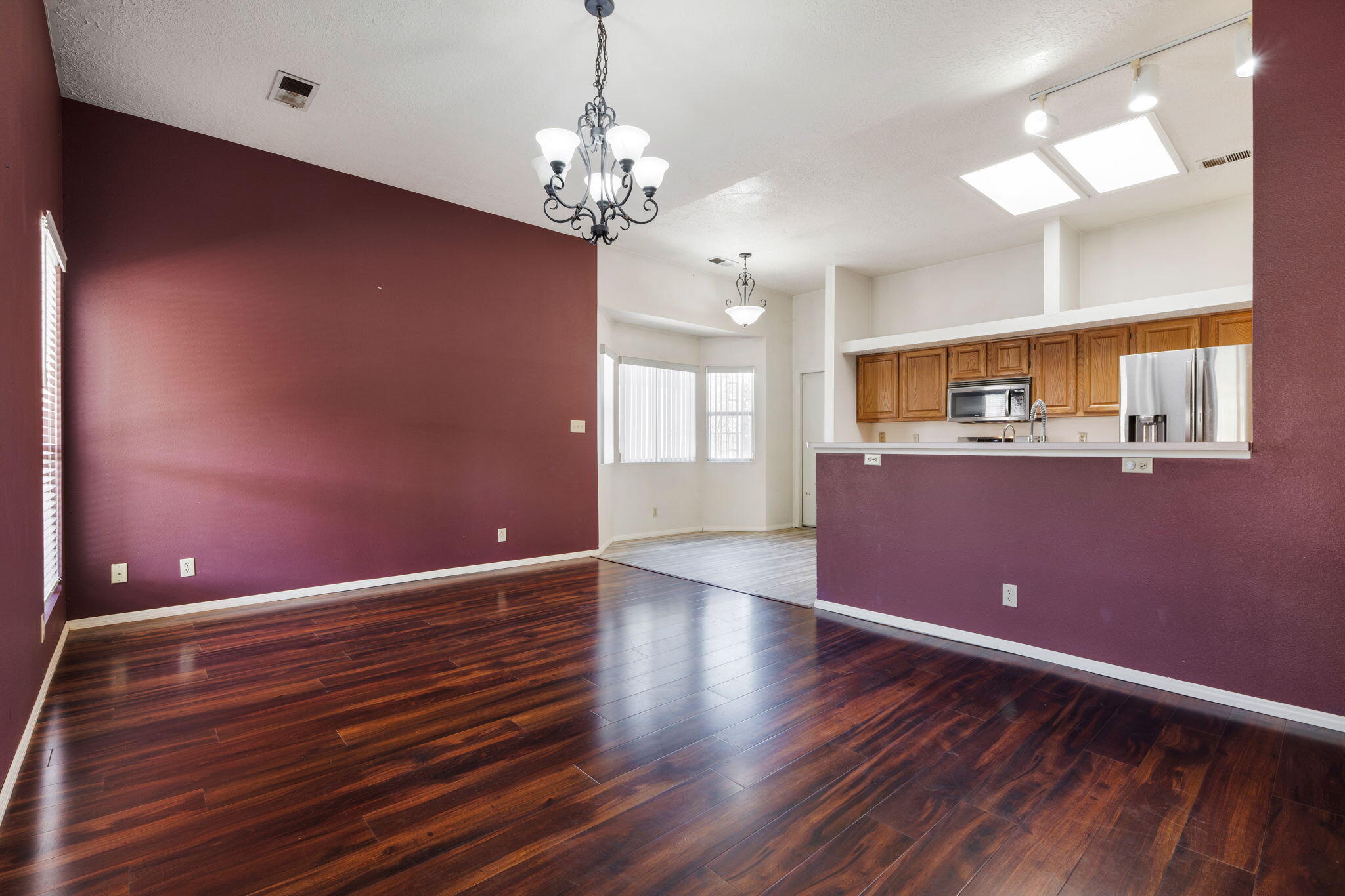 Photo 11 — 2595 Diamond Peak Drive NE