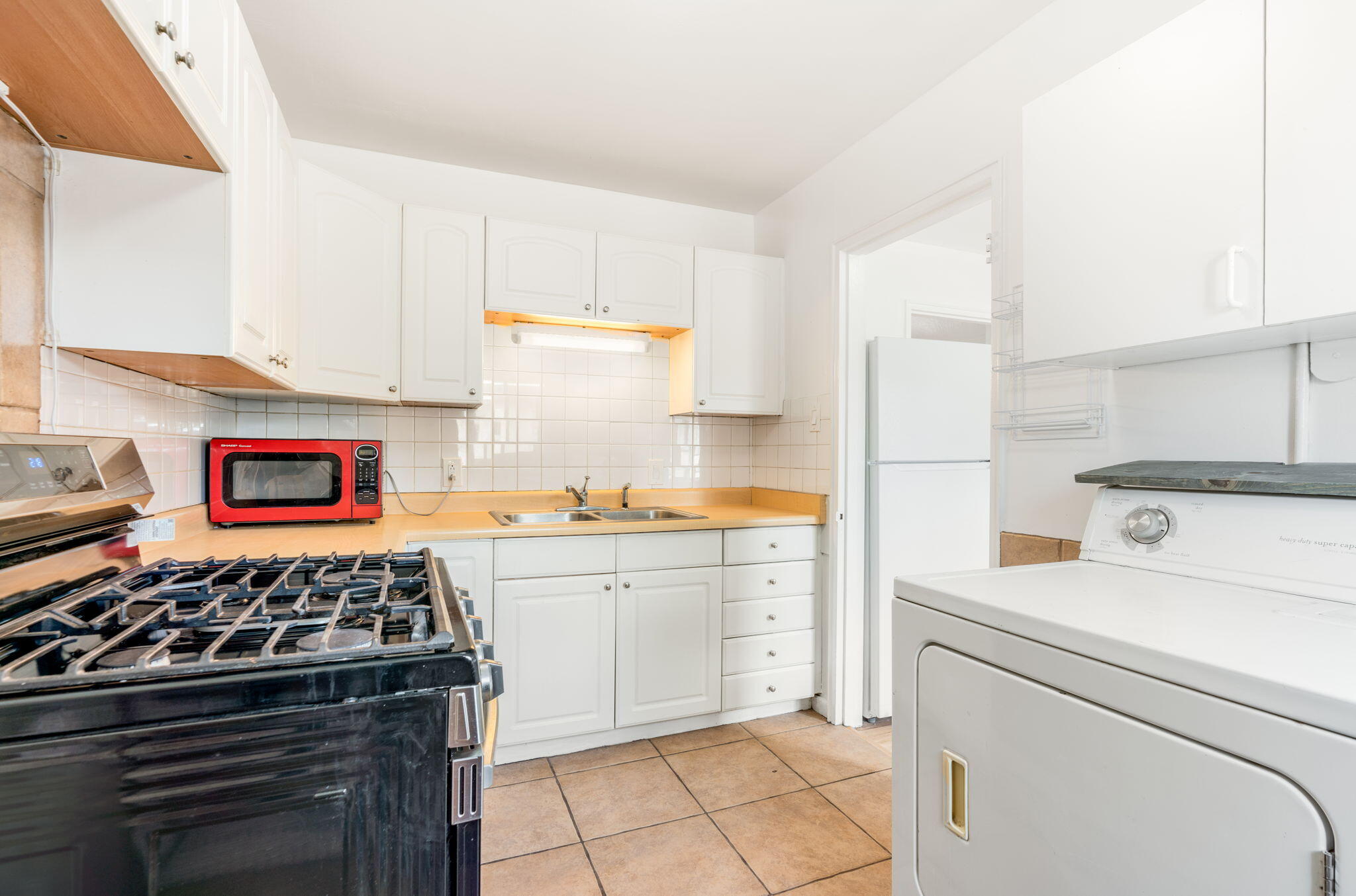 Photo 2 — 215 Madison Street NE