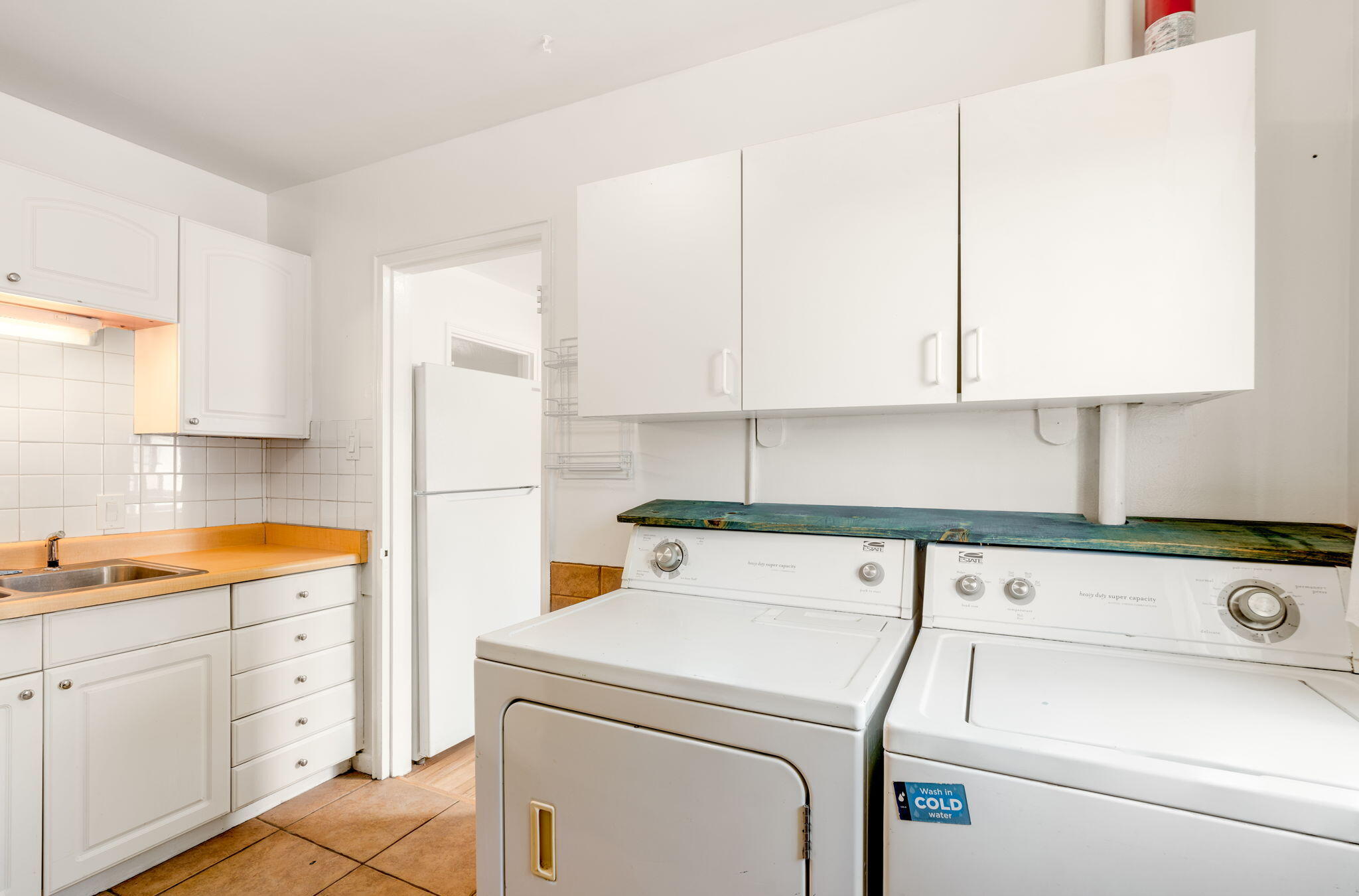Photo 3 — 215 Madison Street NE