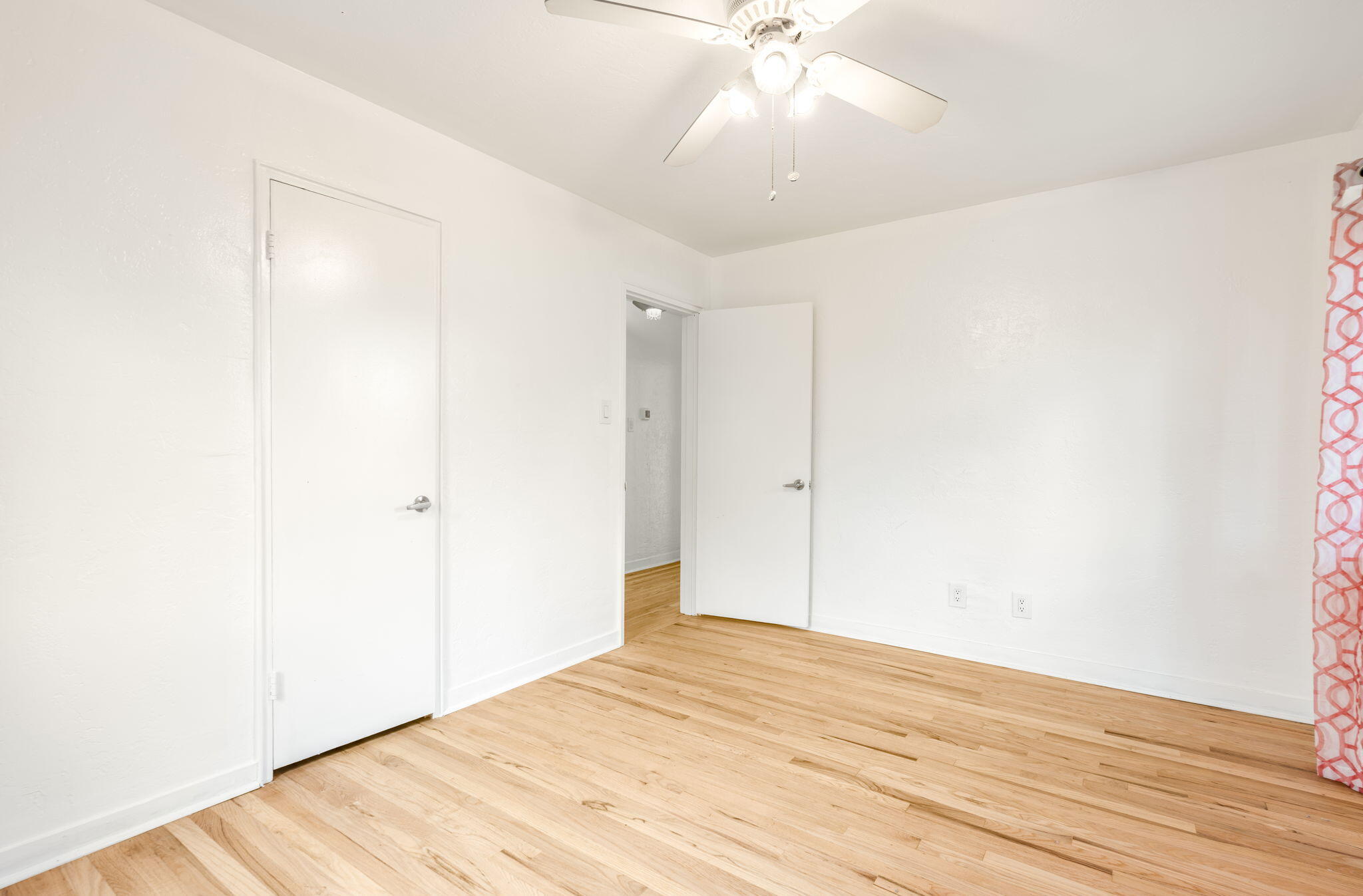 Photo 6 — 215 Madison Street NE