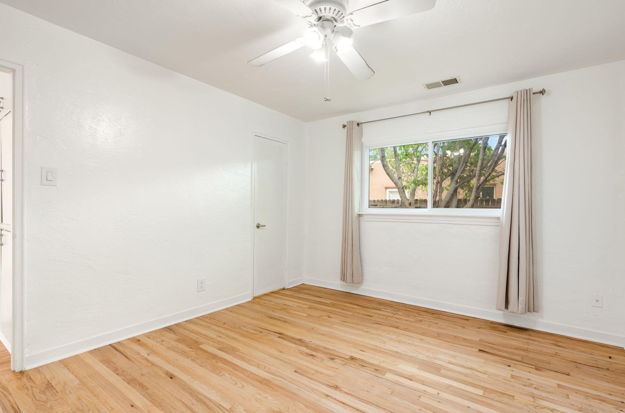 Photo 9 — 215 Madison Street NE
