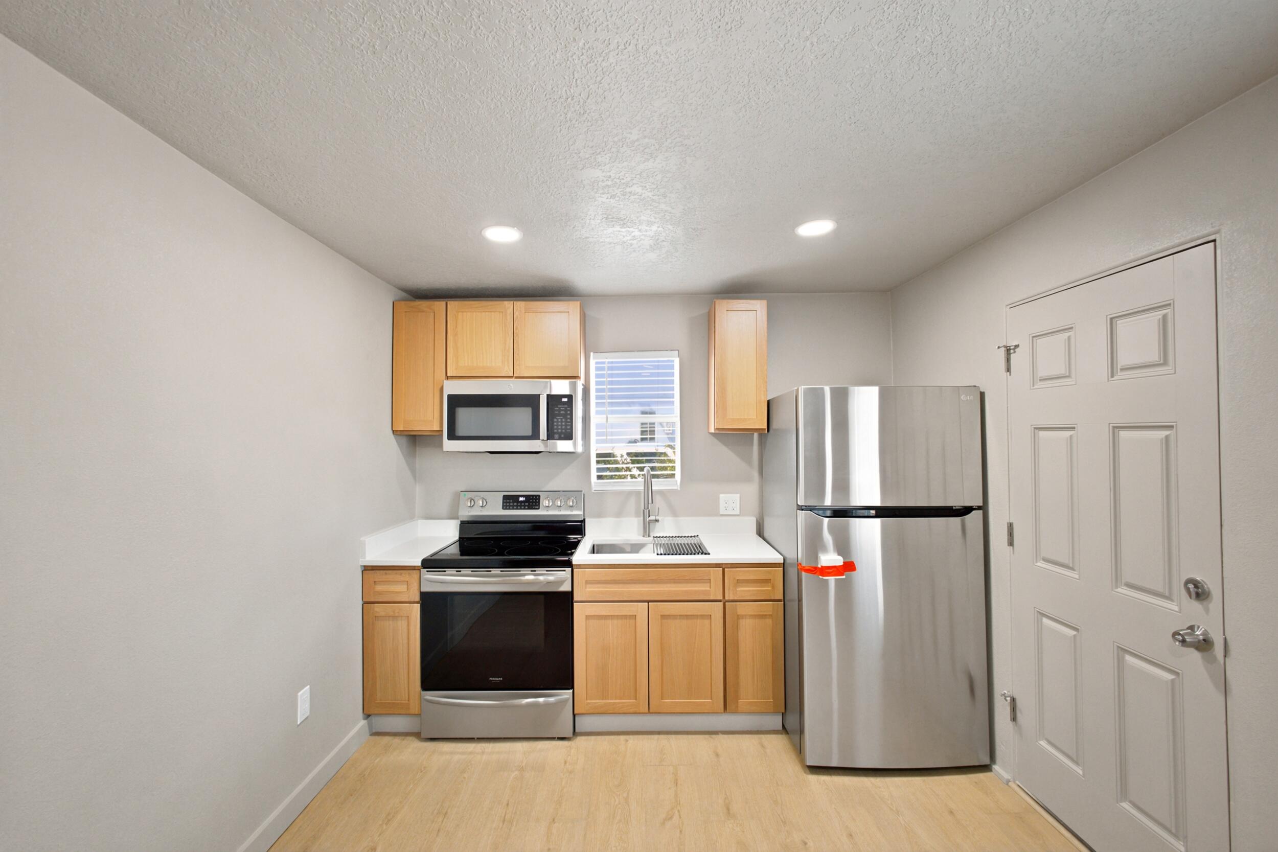 Photo 19 — 501 Veranda Road NW