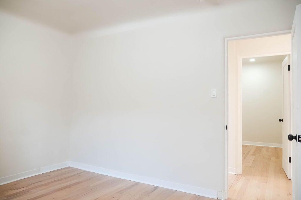 Photo 10 — 3017 Frontier Avenue NE