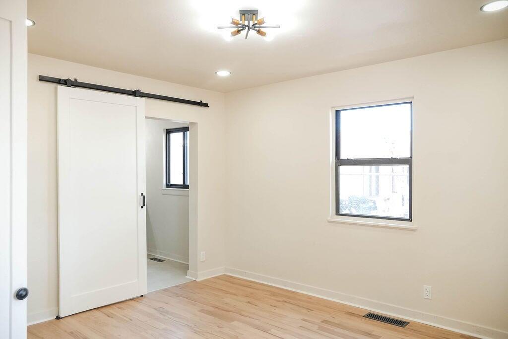Photo 16 — 3017 Frontier Avenue NE