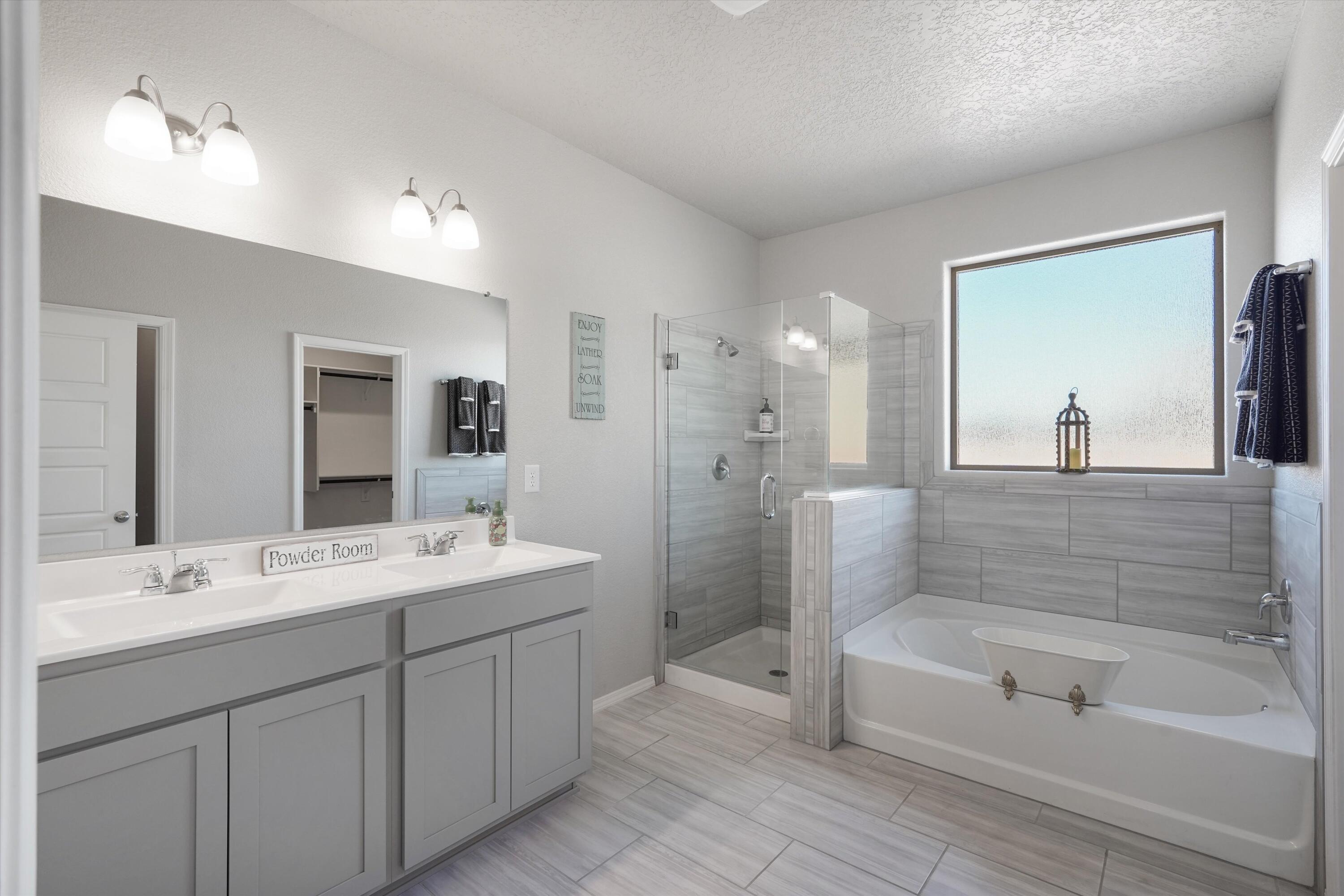 Photo 6 — 3321 Berkshire Road NE