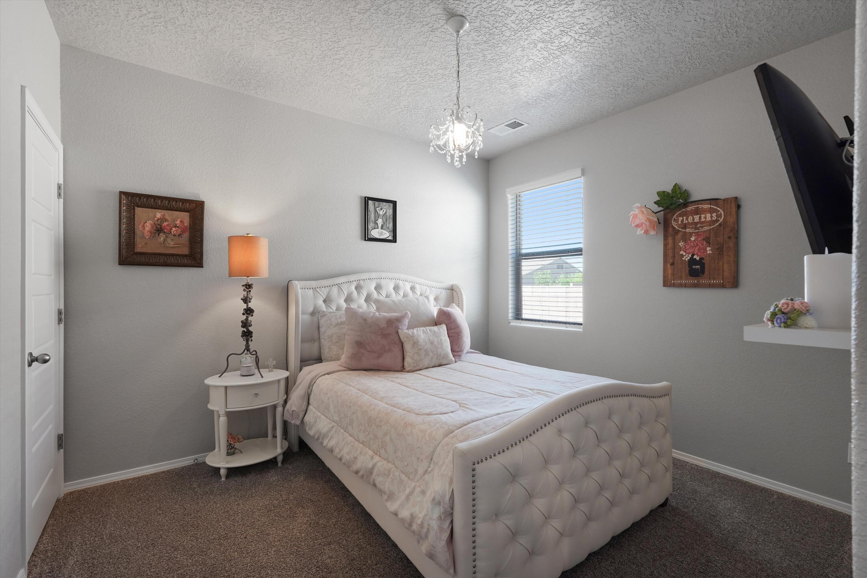 Photo 8 — 3321 Berkshire Road NE