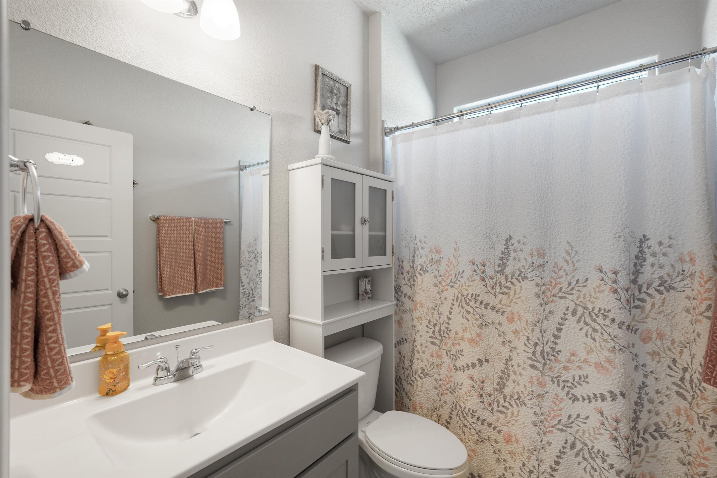 Photo 13 — 3321 Berkshire Road NE