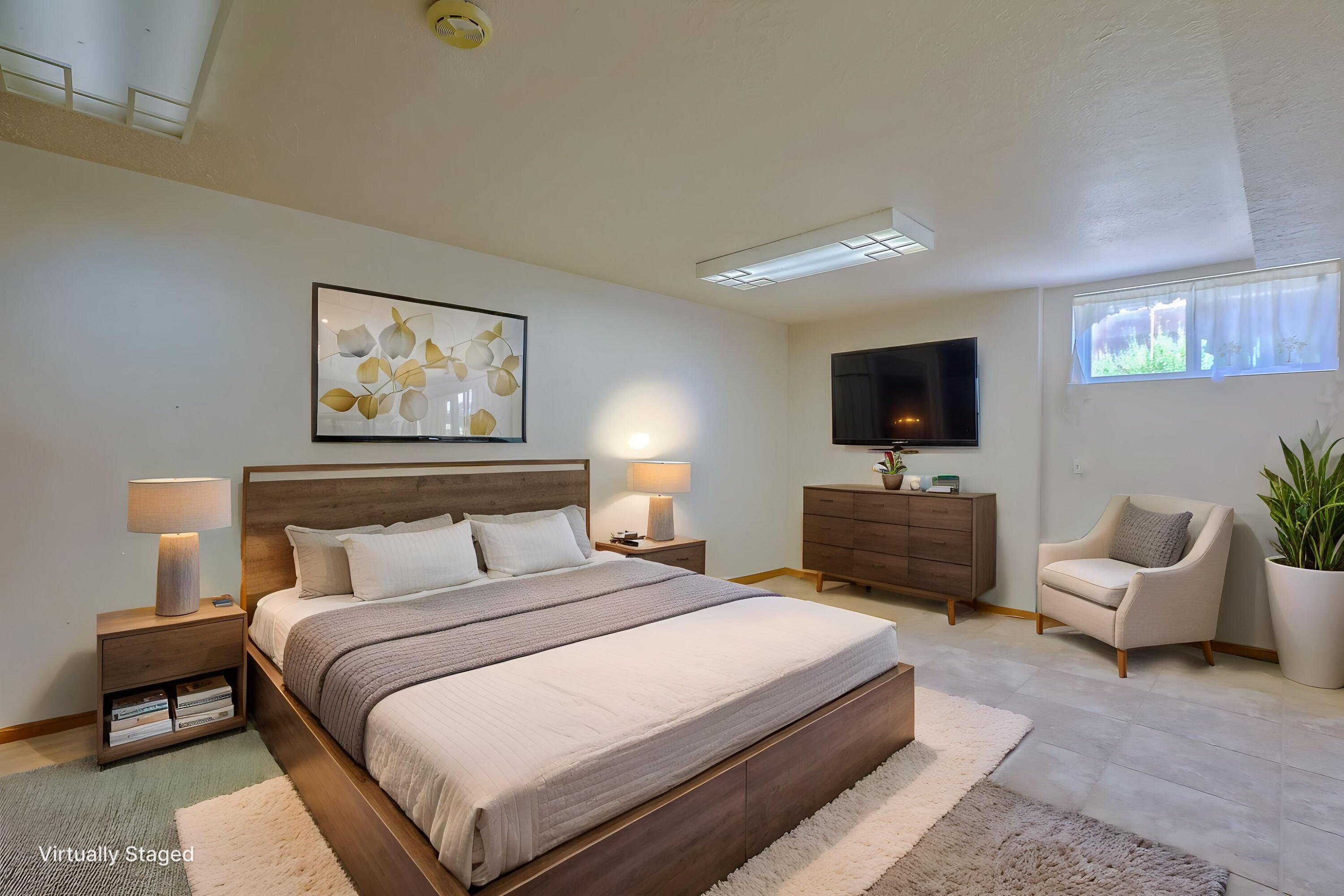Photo 3 — 2905 San Pablo Street NE