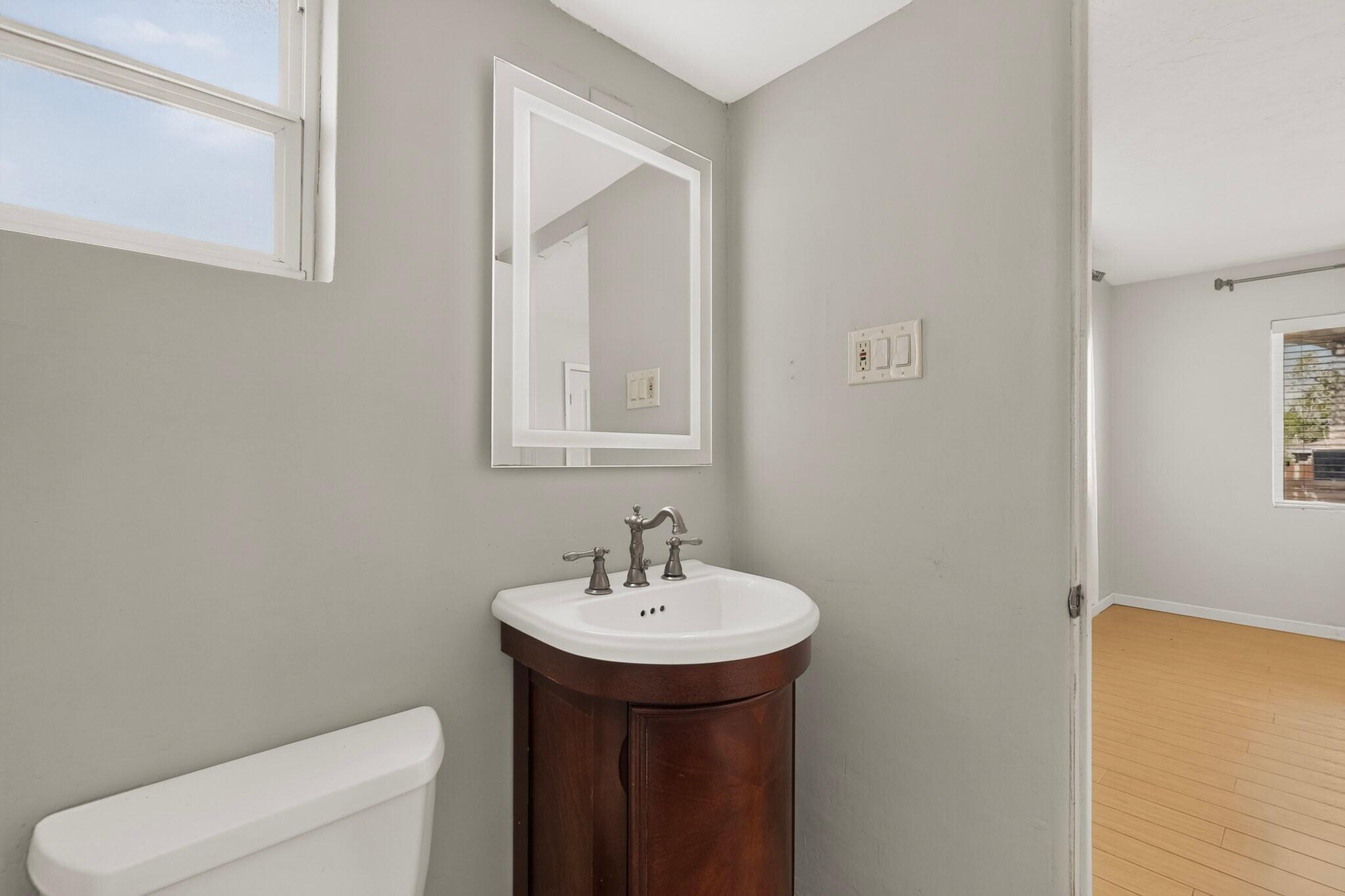 Photo 4 — 2506 General Bradley Street NE