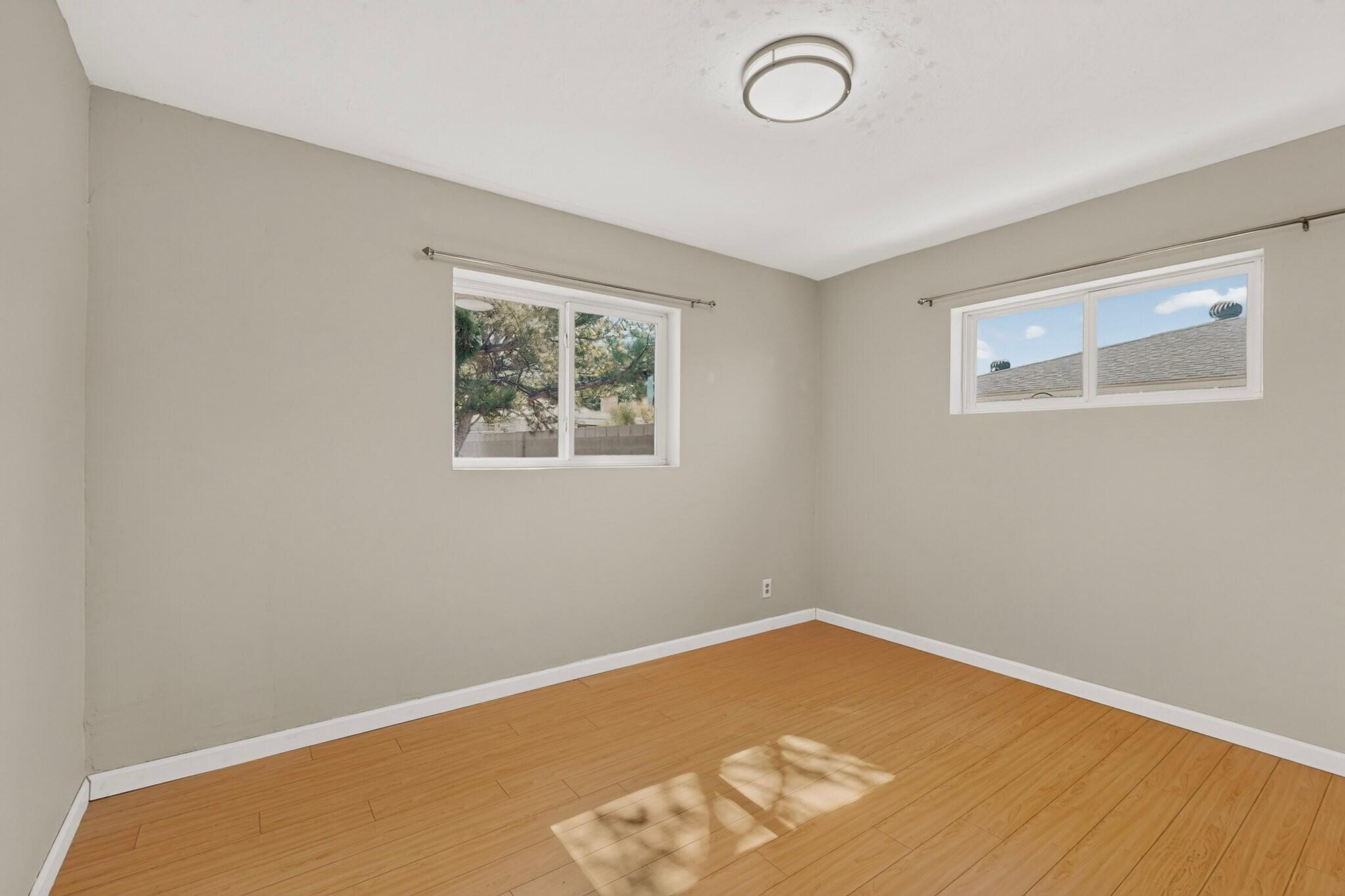 Photo 11 — 2506 General Bradley Street NE