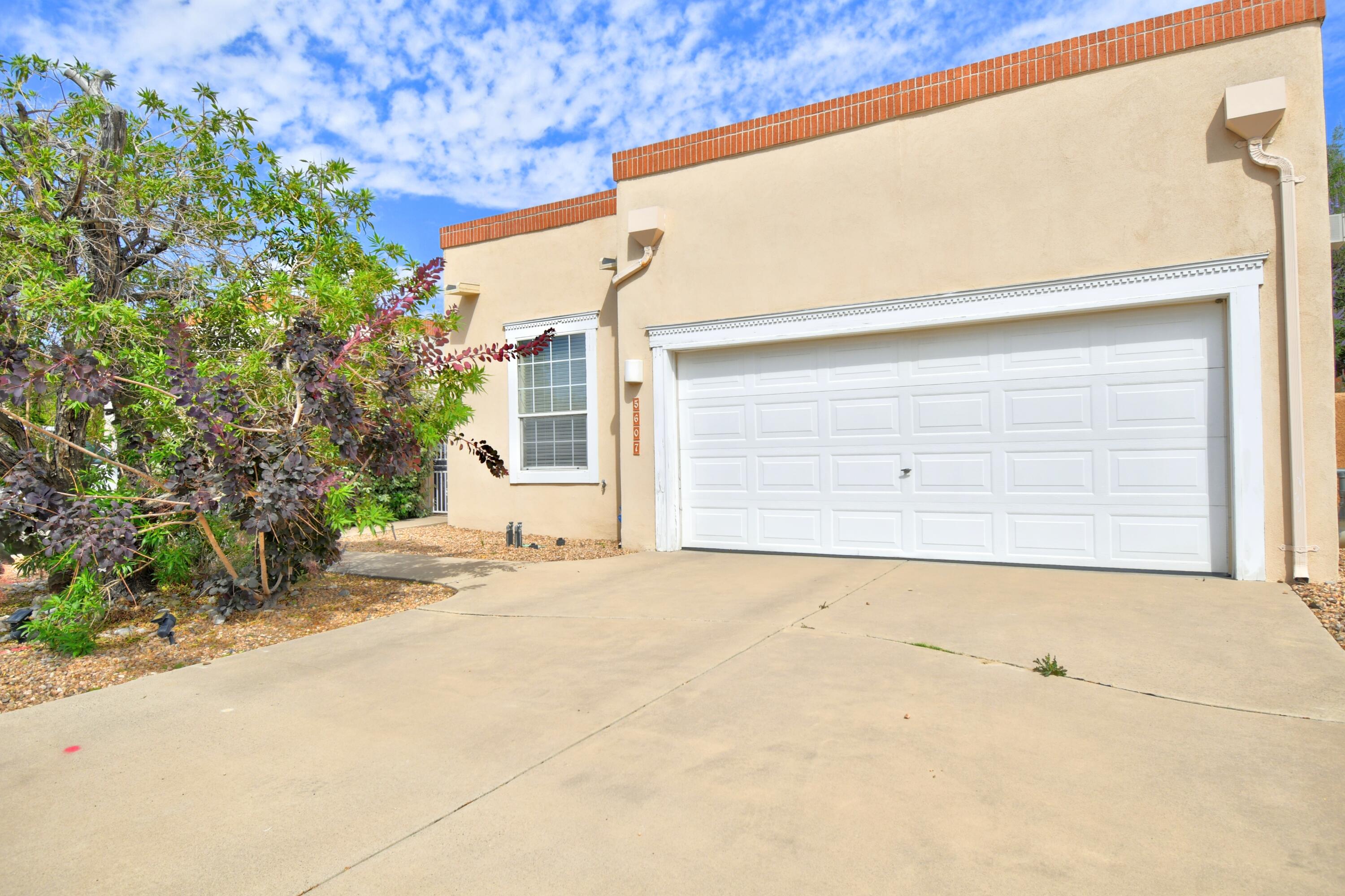 5607 Bosque Vista Drive NE