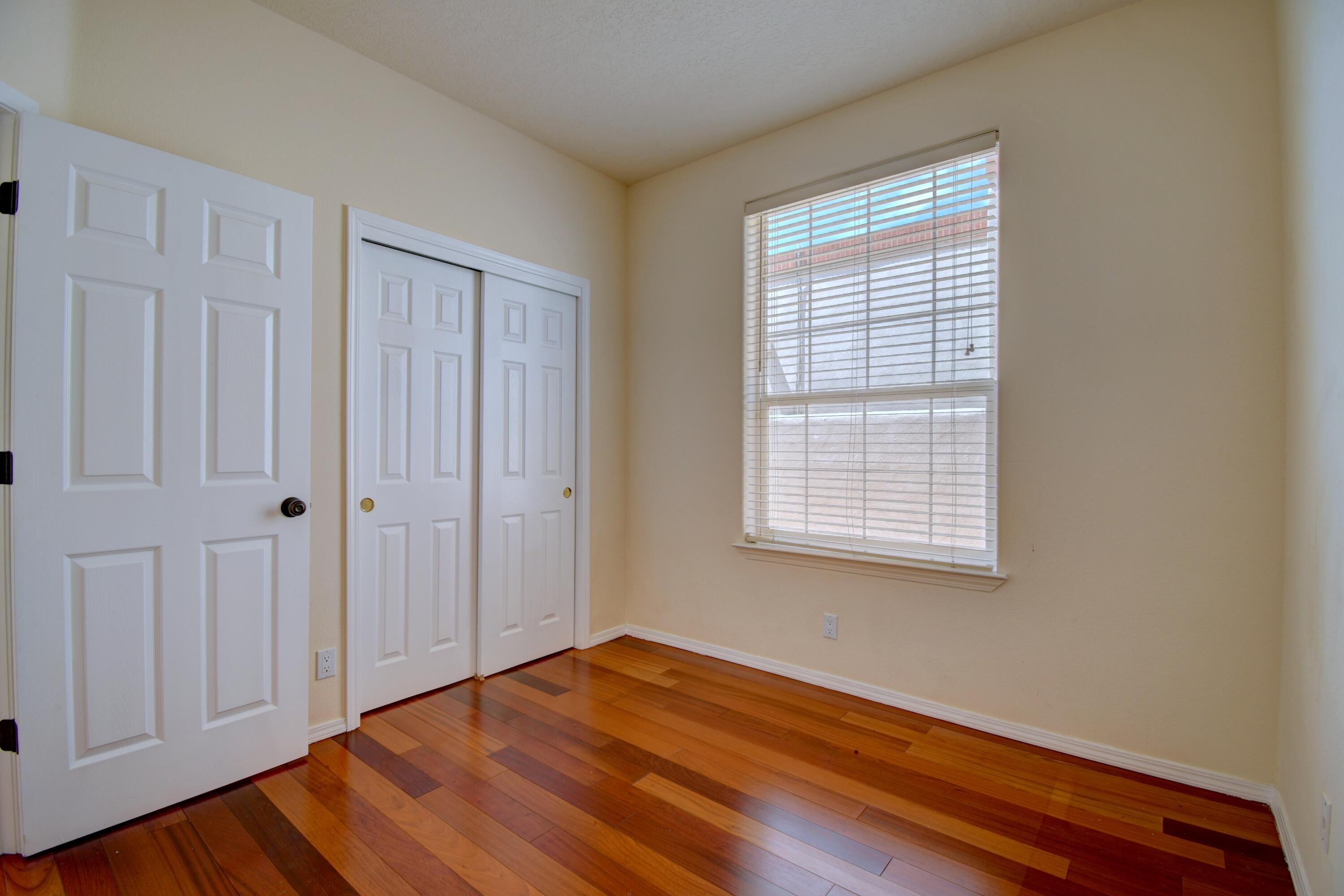 Photo 14 — 5607 Bosque Vista Drive NE
