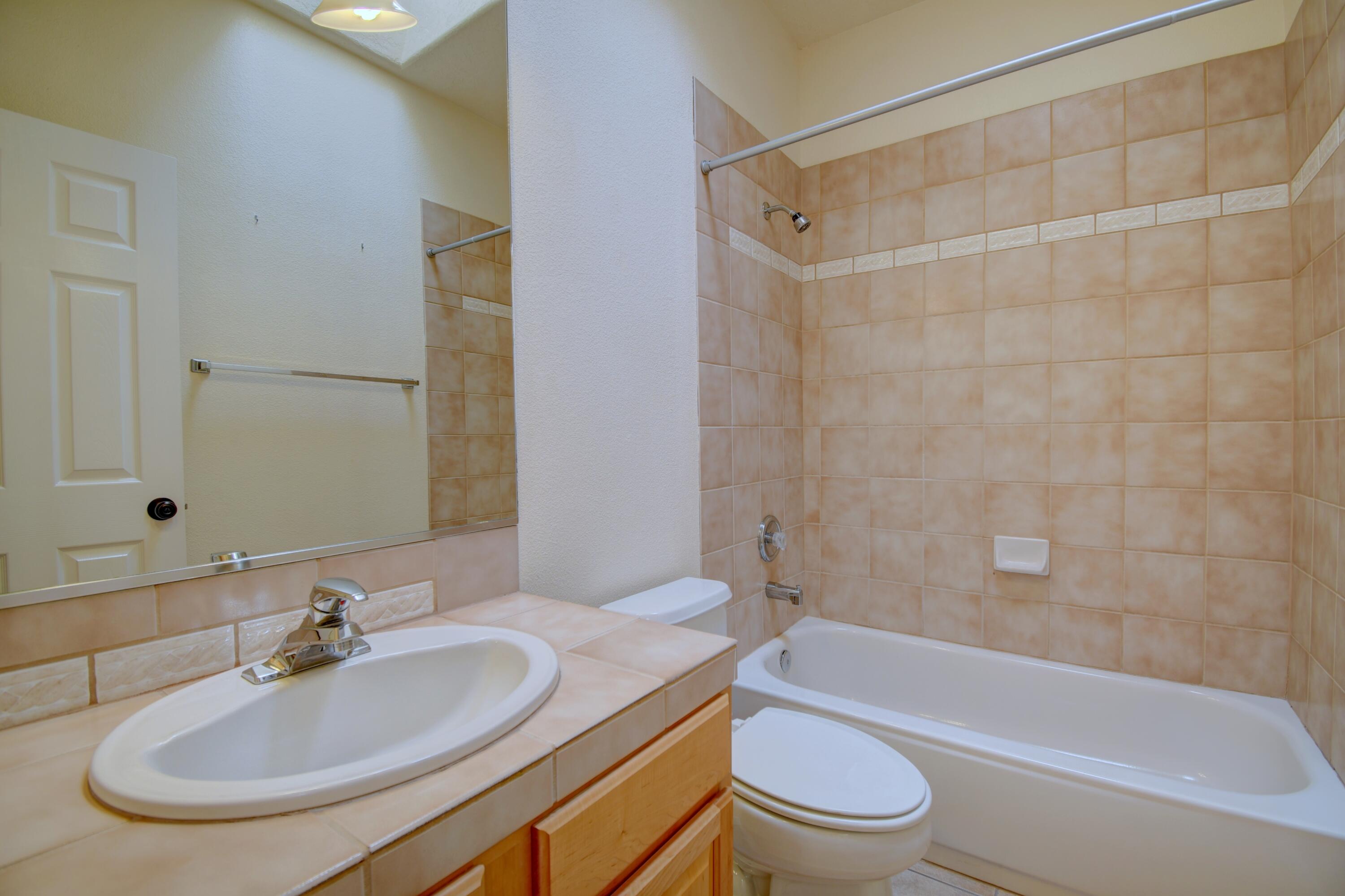 Photo 15 — 5607 Bosque Vista Drive NE