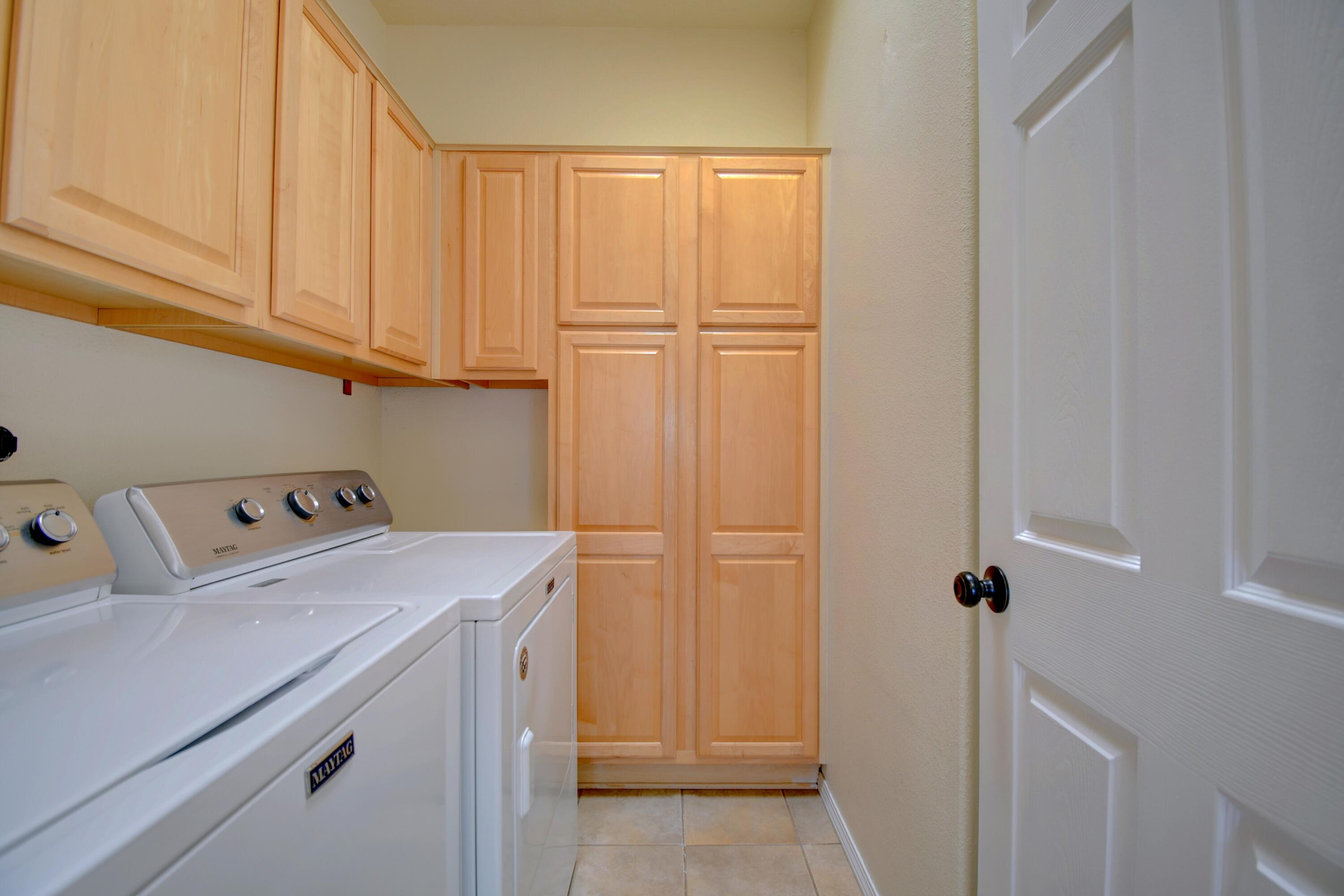 Photo 16 — 5607 Bosque Vista Drive NE
