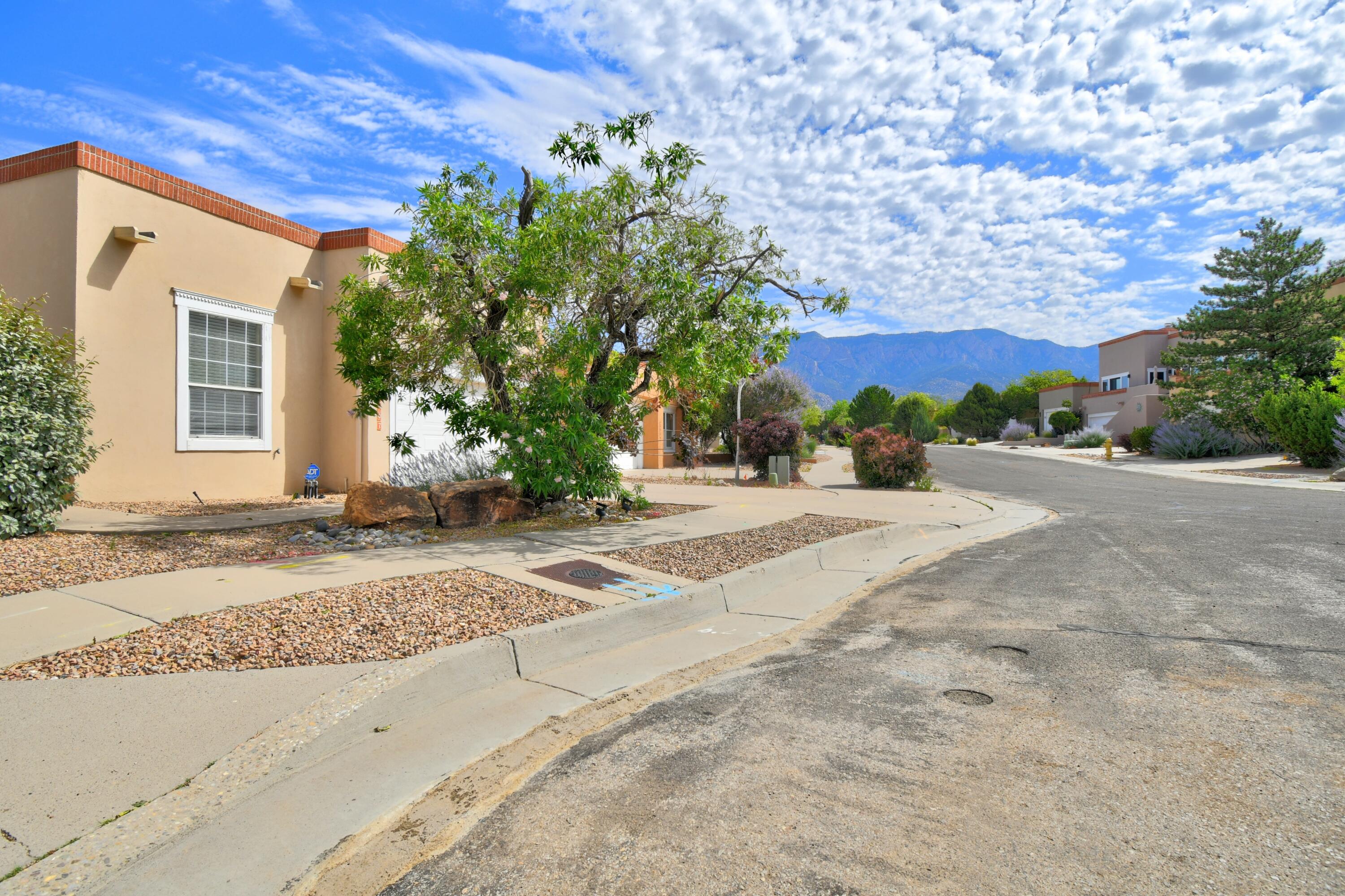 Photo 18 — 5607 Bosque Vista Drive NE