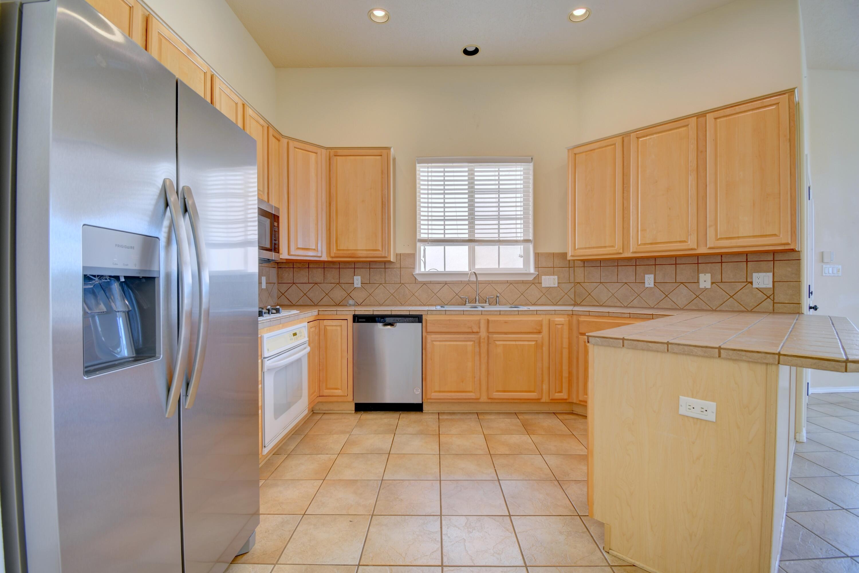 Photo 5 — 5607 Bosque Vista Drive NE