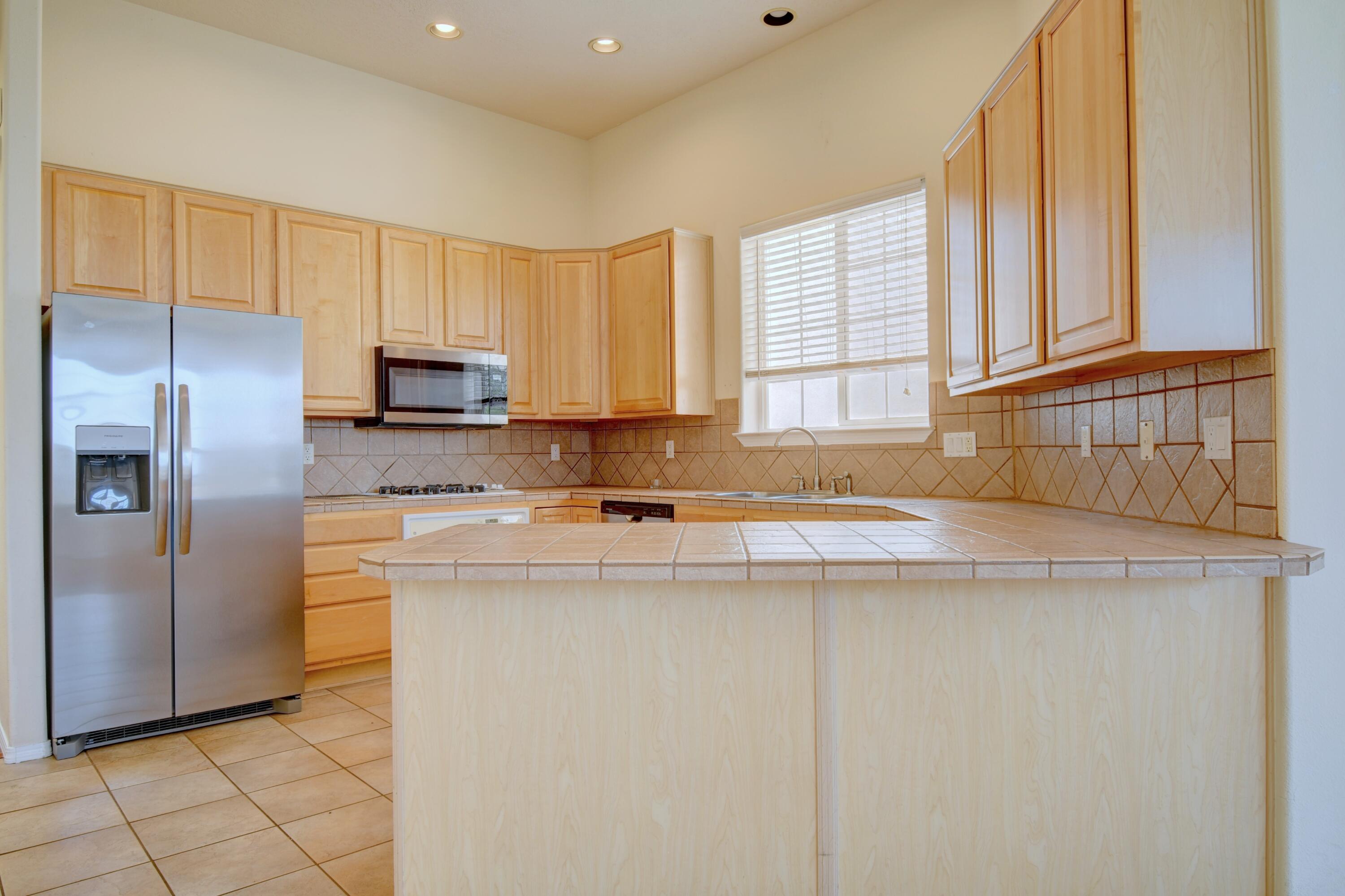 Photo 6 — 5607 Bosque Vista Drive NE