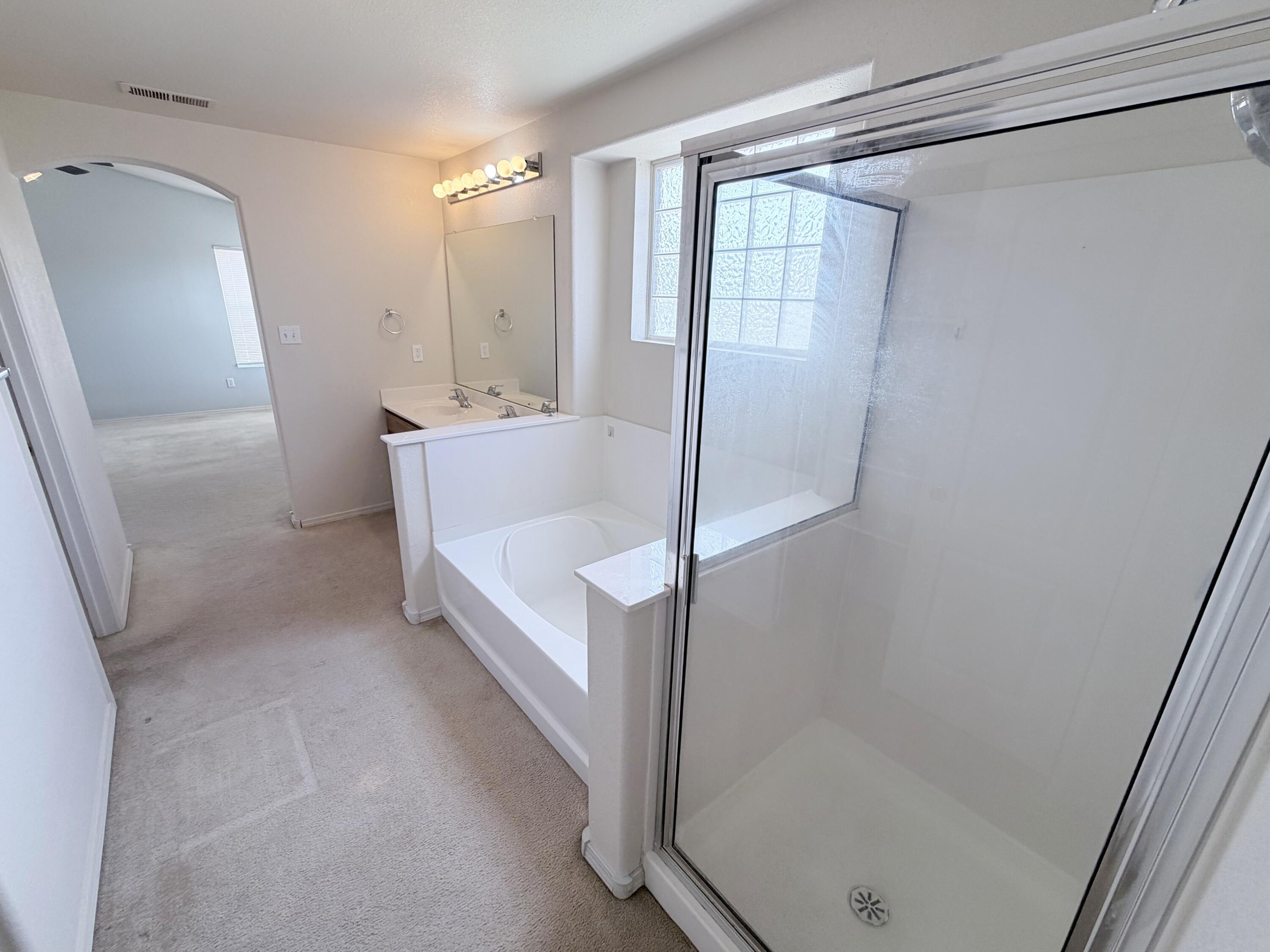 Photo 13 — 3754 Desert Pinon Drive NE