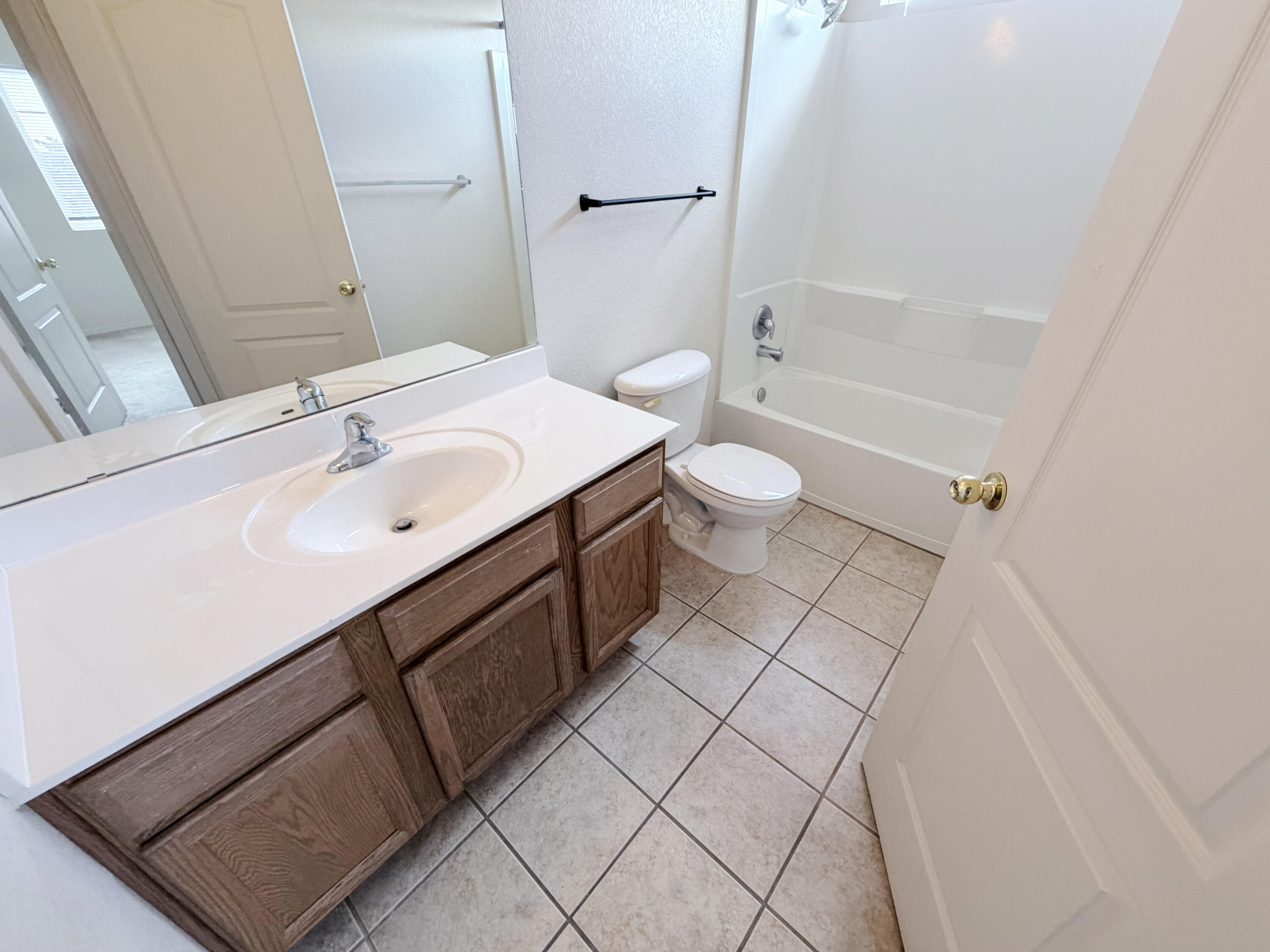 Photo 16 — 3754 Desert Pinon Drive NE