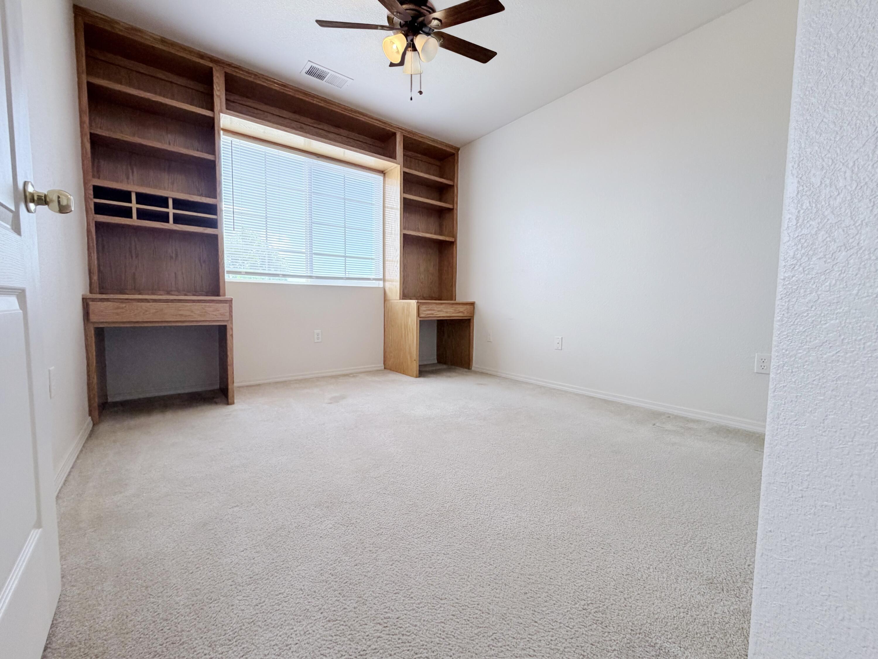 Photo 19 — 3754 Desert Pinon Drive NE
