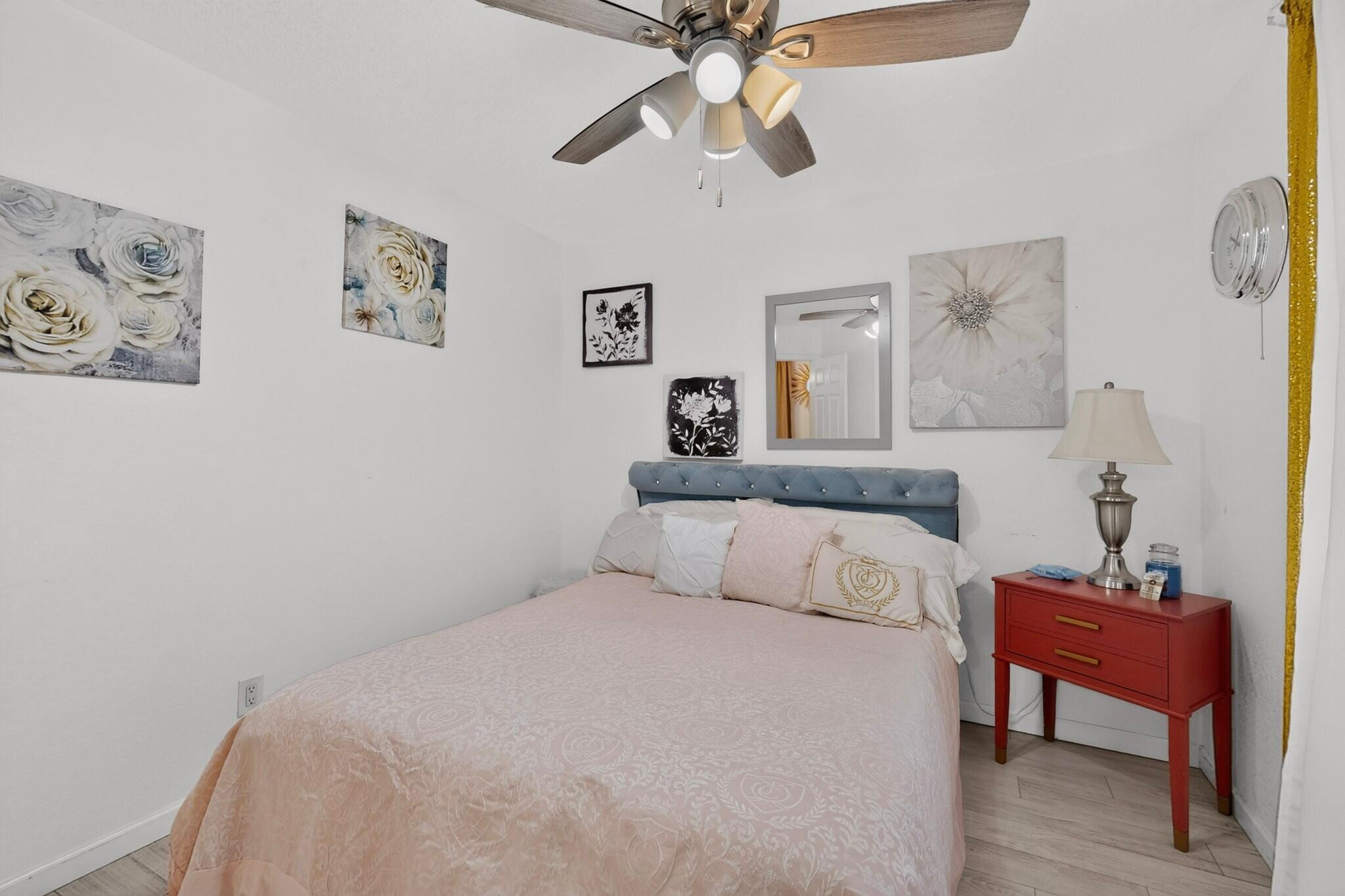 Photo 13 — 1027 Cassandra Street SW
