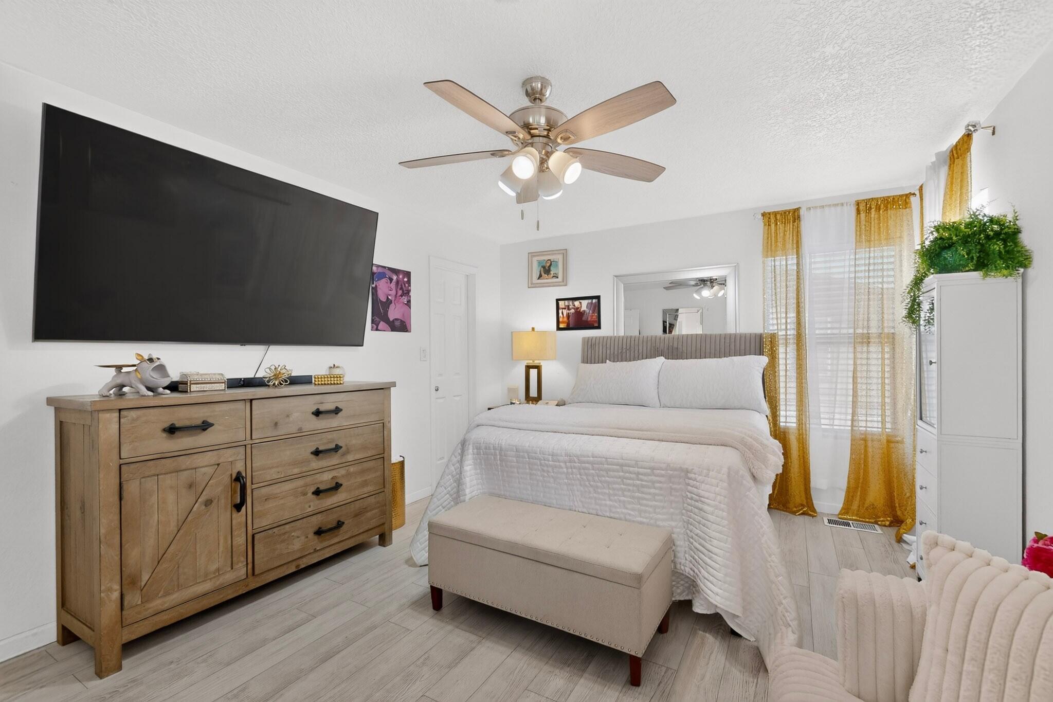 Photo 14 — 1027 Cassandra Street SW
