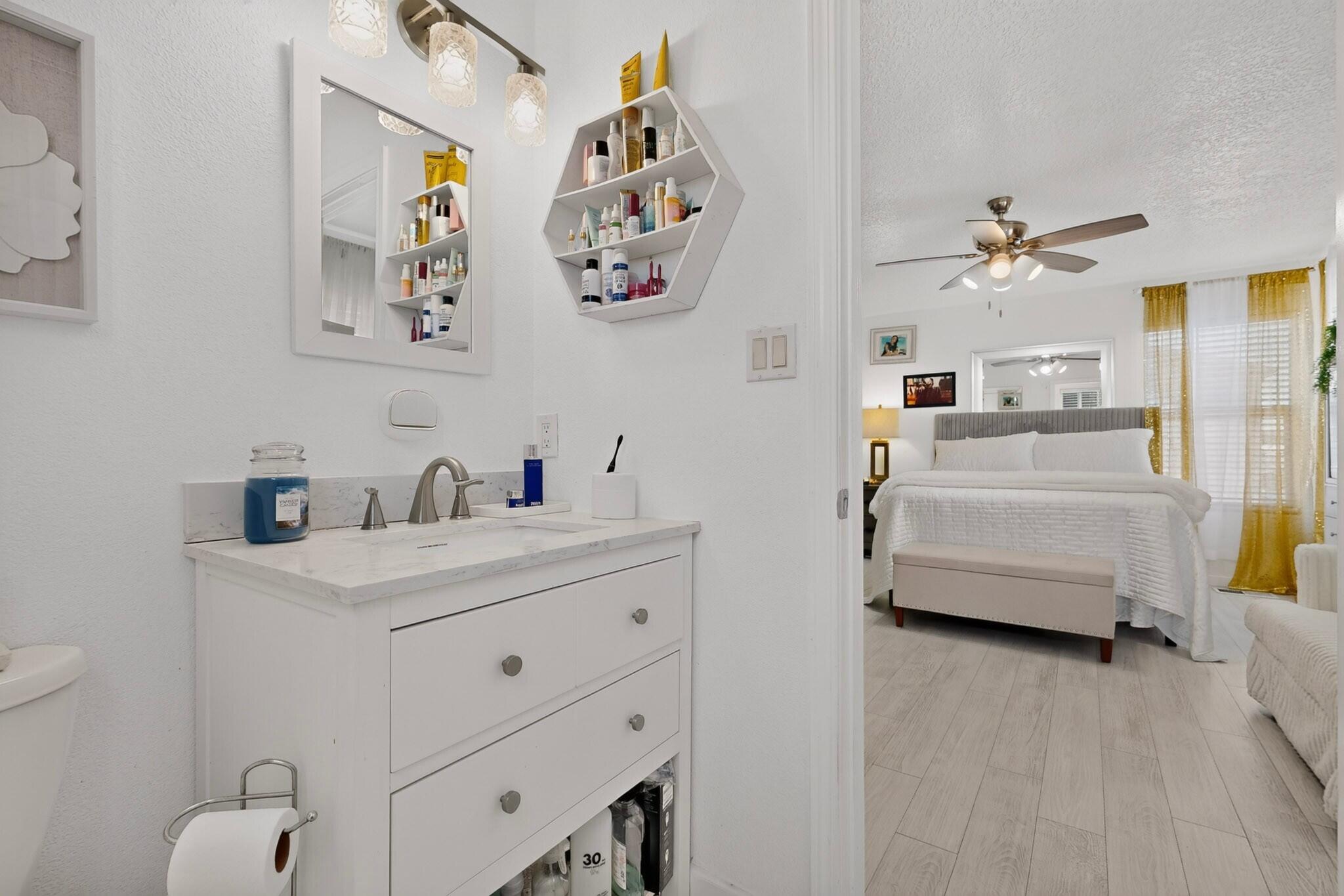 Photo 17 — 1027 Cassandra Street SW